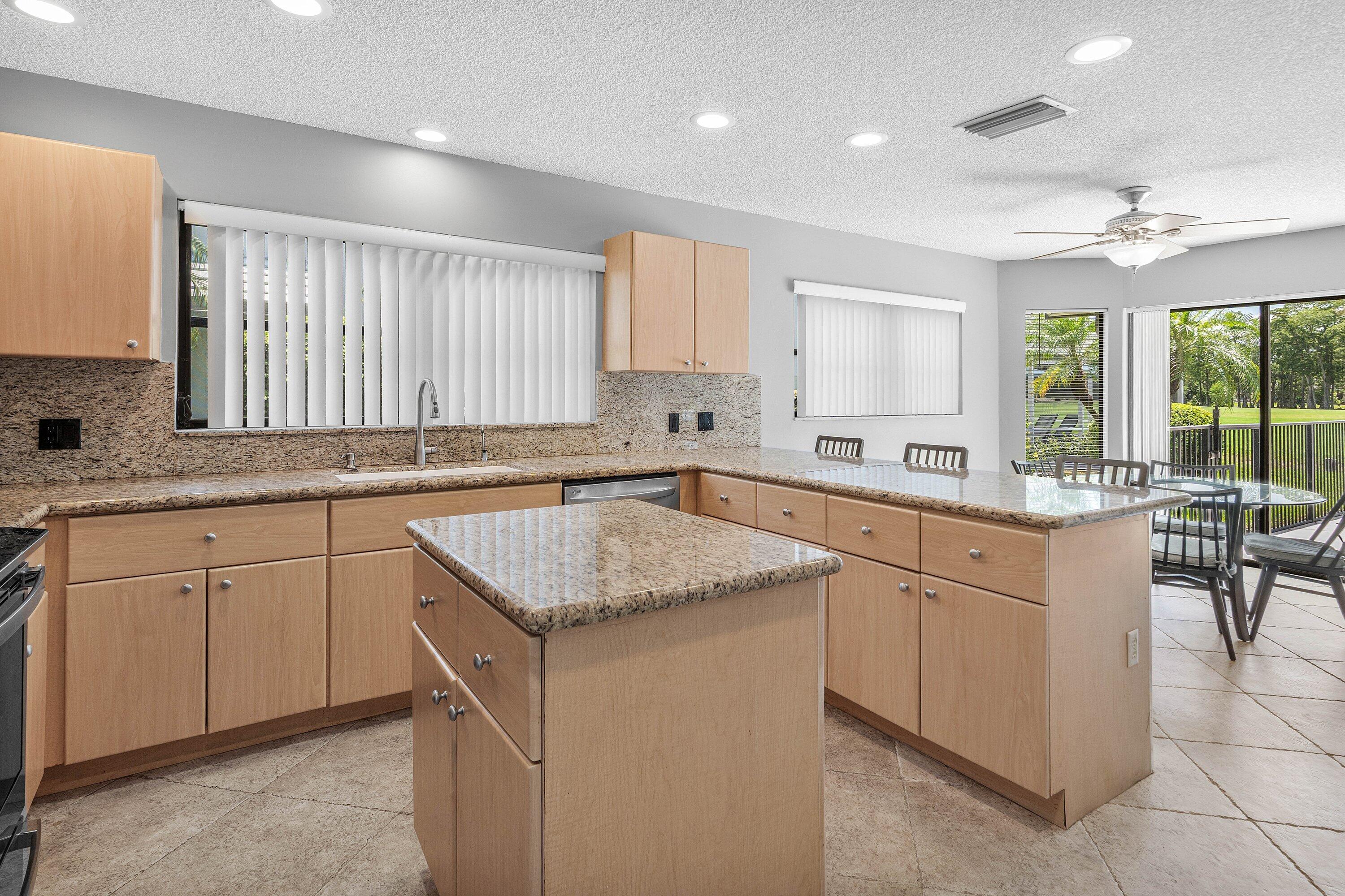 BOCA WOODS COUNTRY CLUB PH 3A - Residential