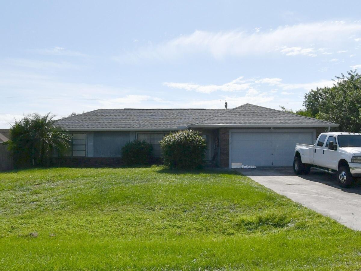 PORT ST LUCIE SECTION 8 - Residential
