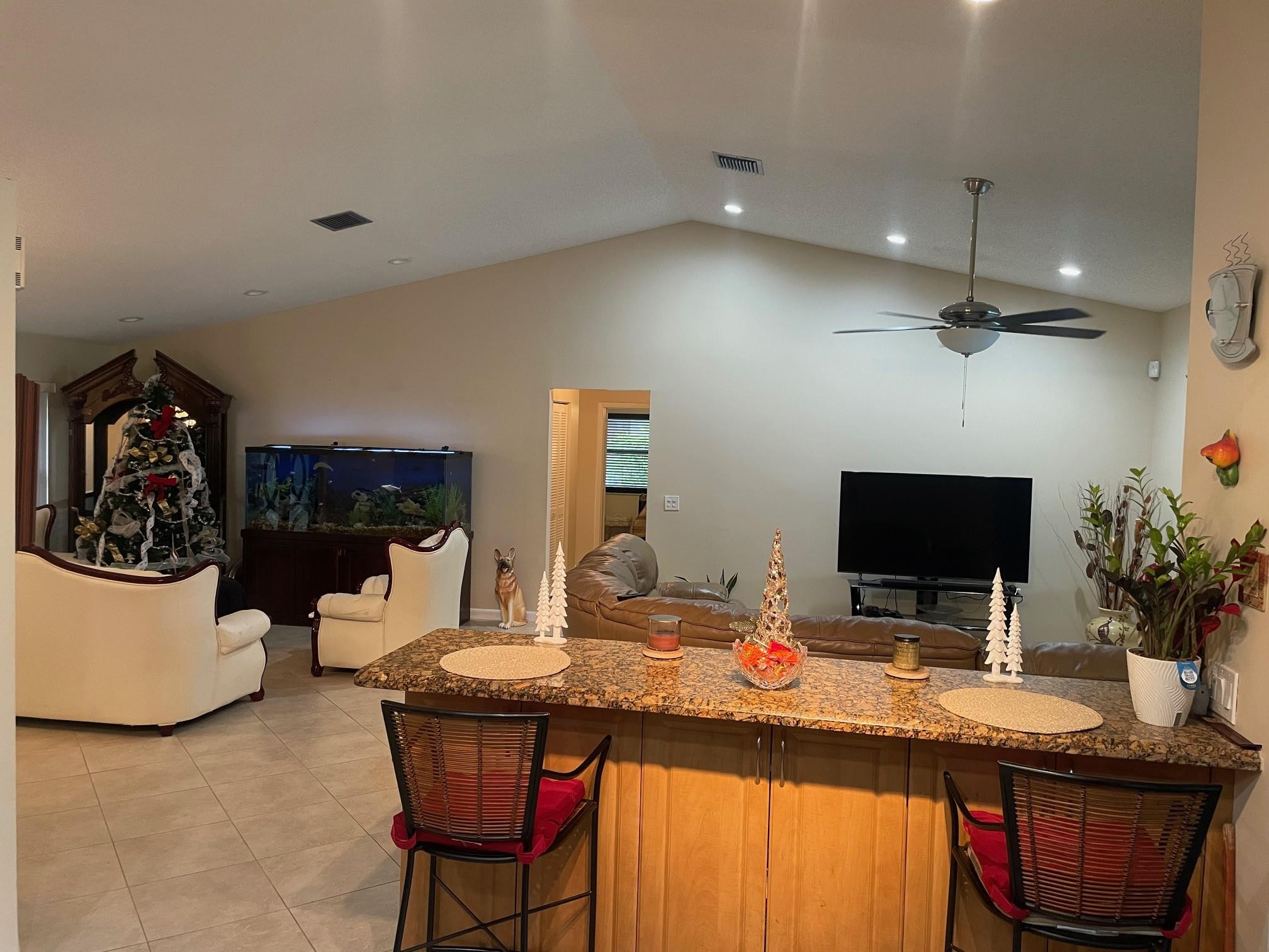 West Glen 128-3 B - Residential