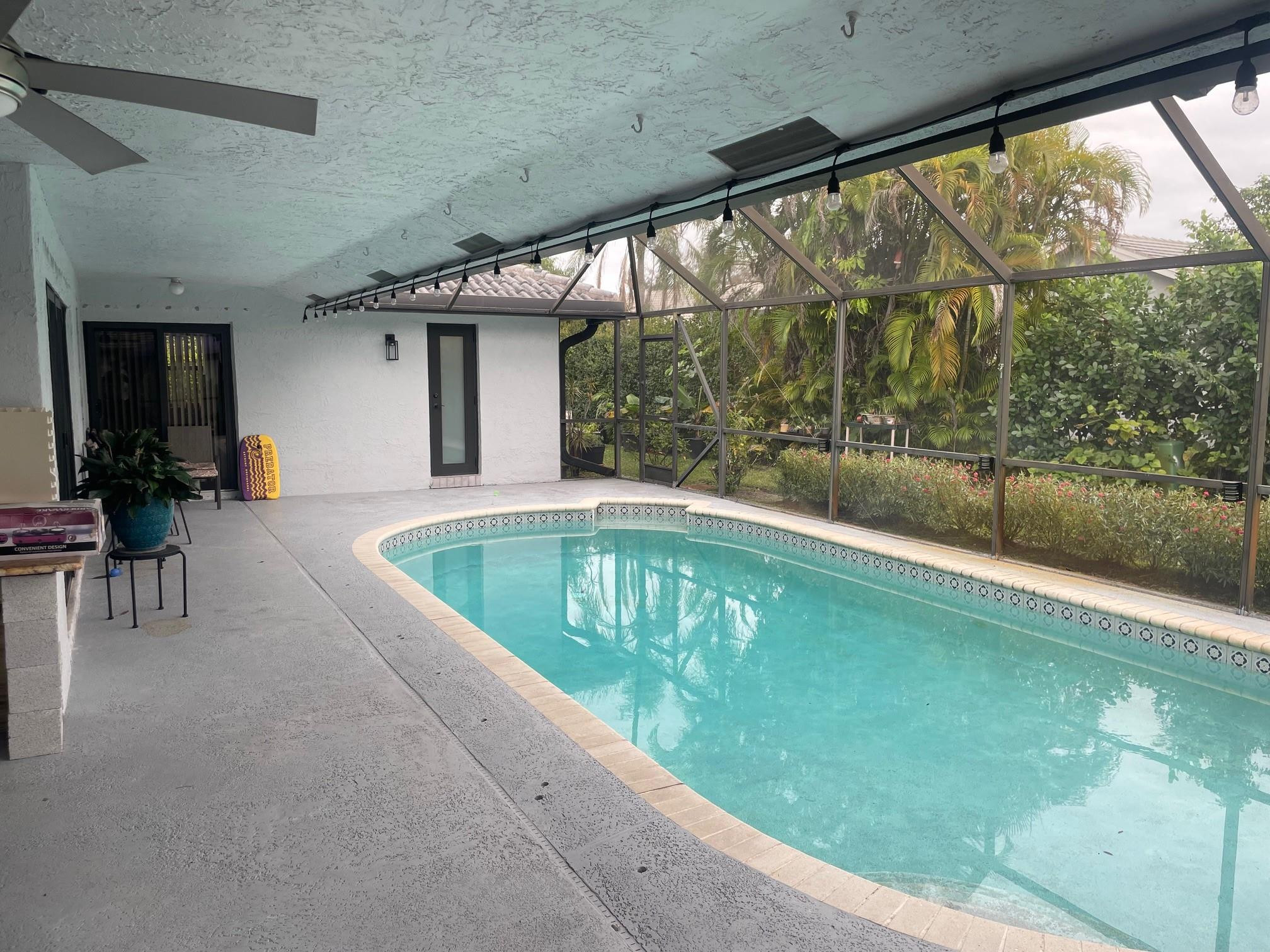 West Glen 128-3 B - Residential