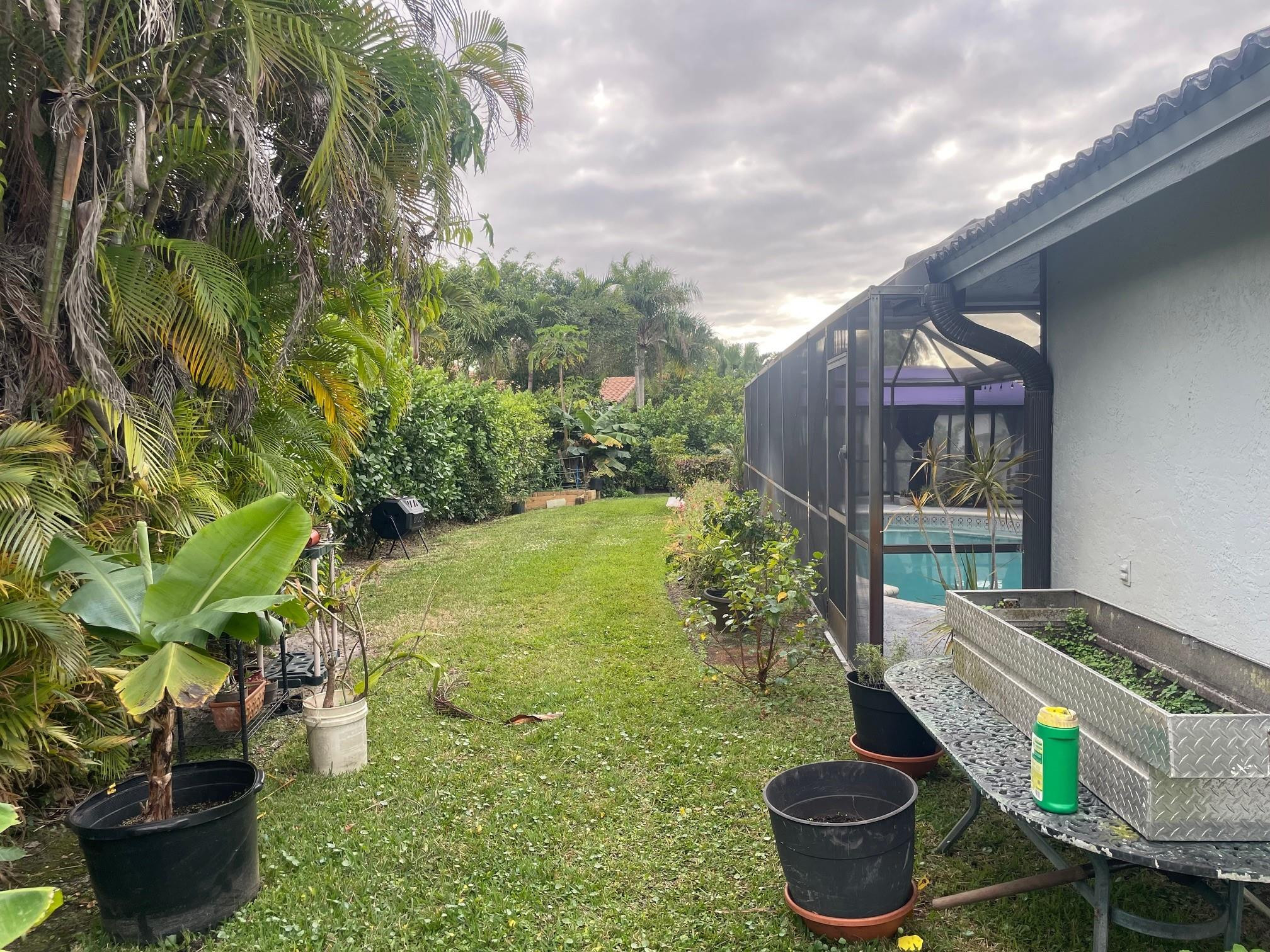 West Glen 128-3 B - Residential