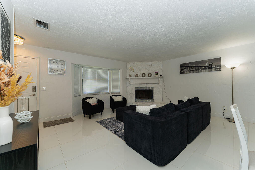PORT ST LUCIE SECTION 12 - Residential