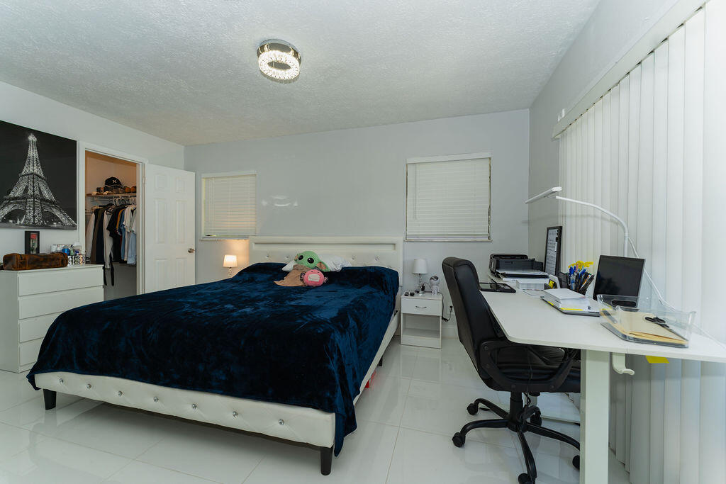 PORT ST LUCIE SECTION 12 - Residential