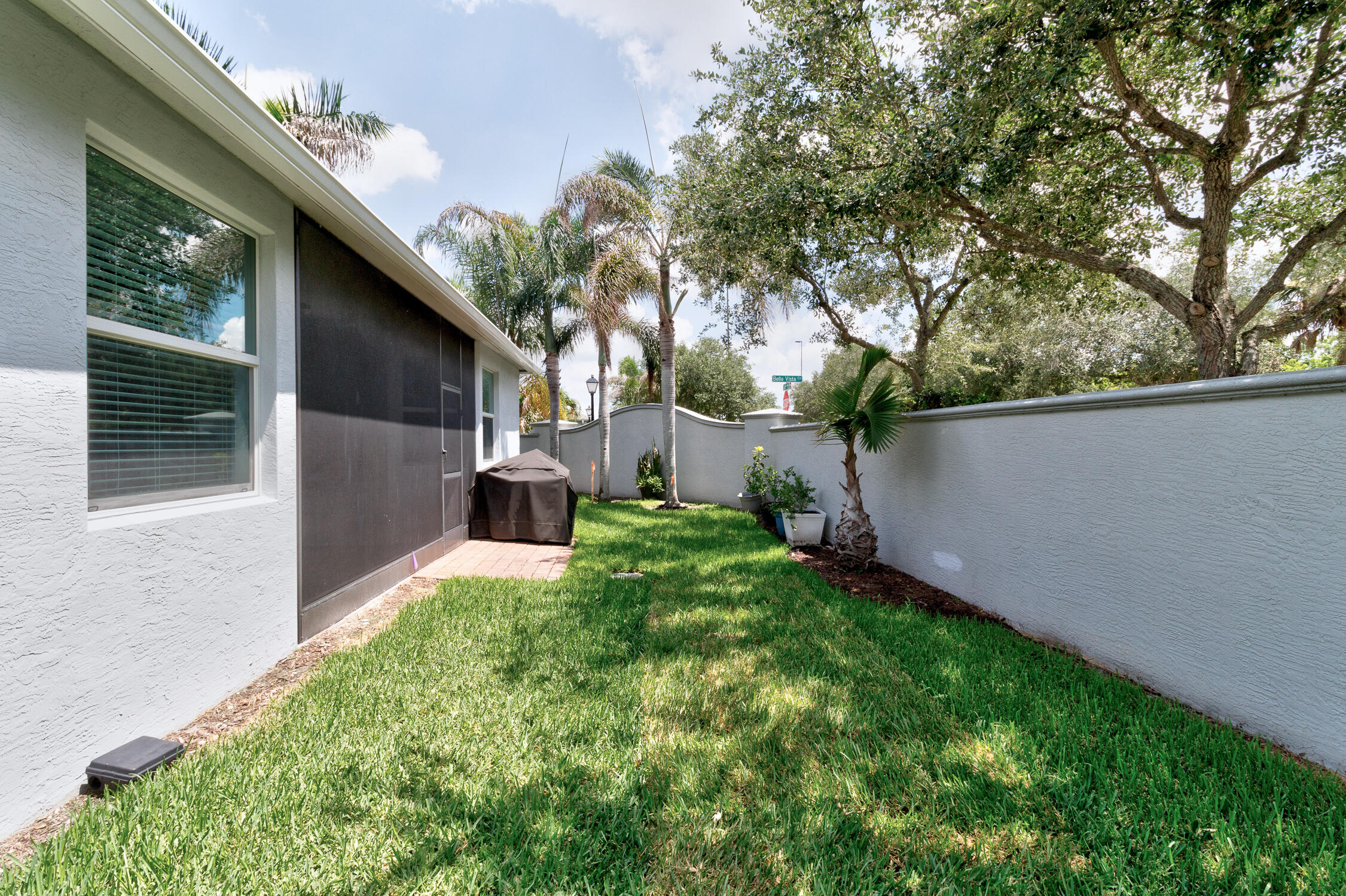BELLA VISTA ISLES - Residential