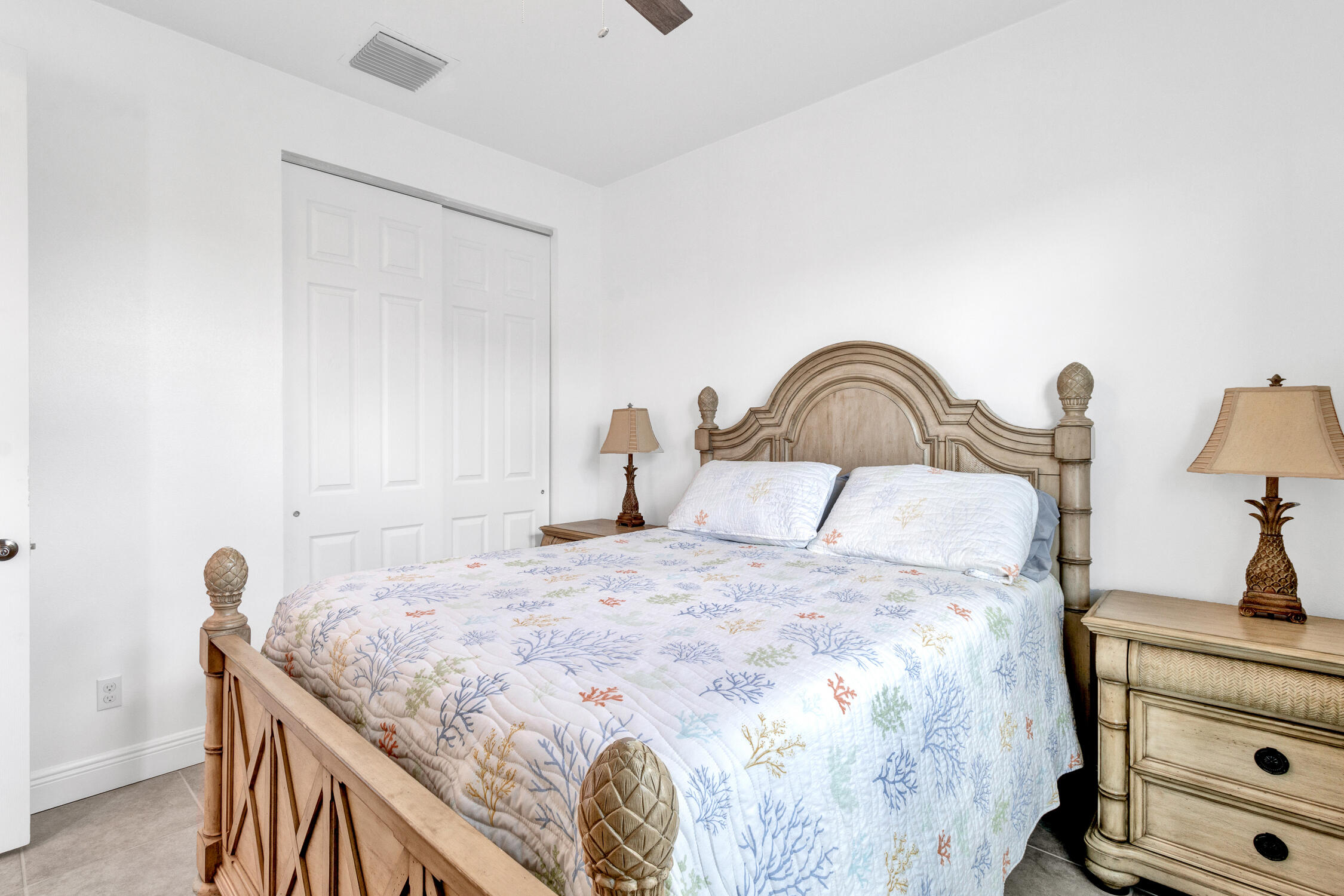 BELLA VISTA ISLES - Residential