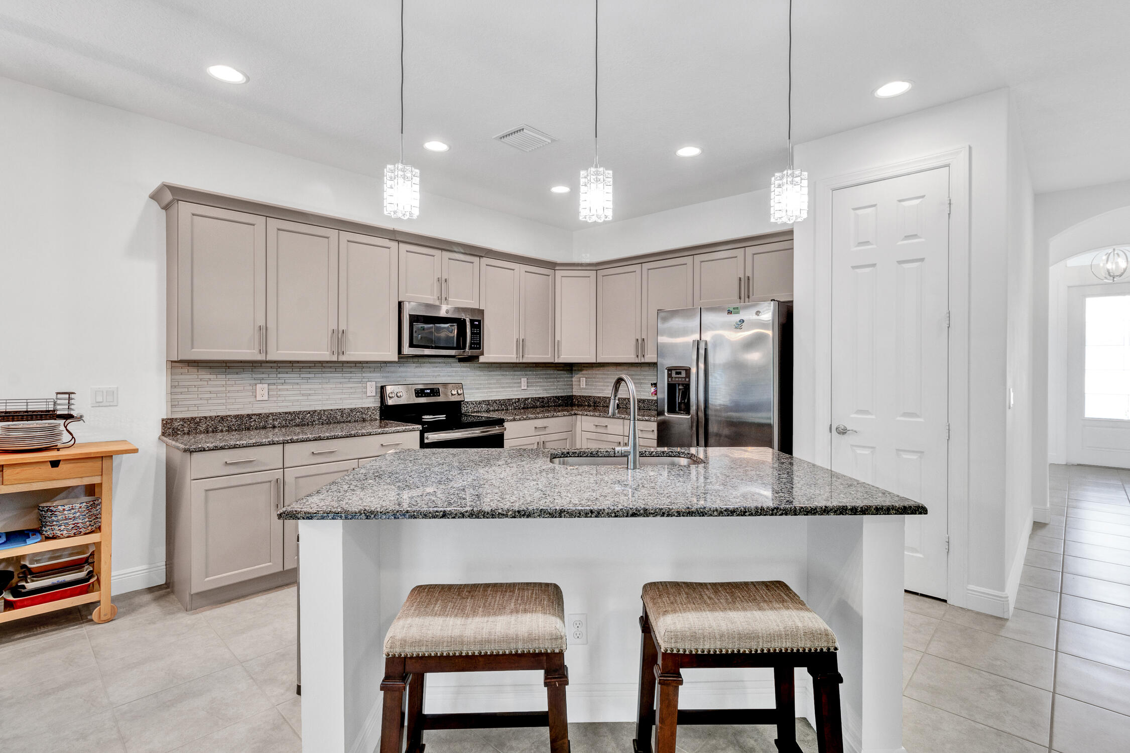BELLA VISTA ISLES - Residential