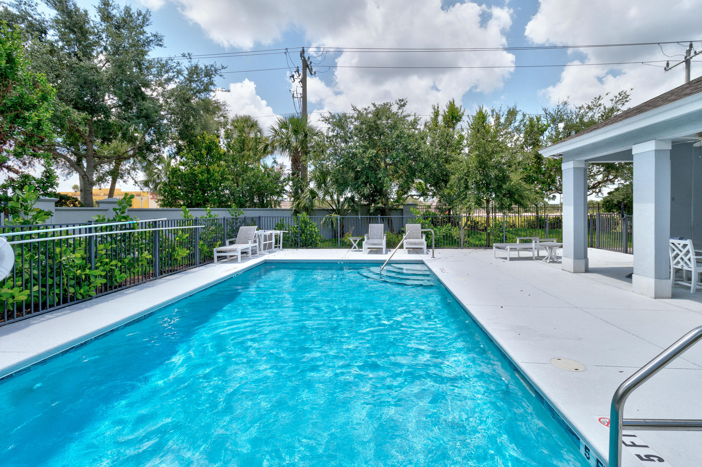 BELLA VISTA ISLES - Residential