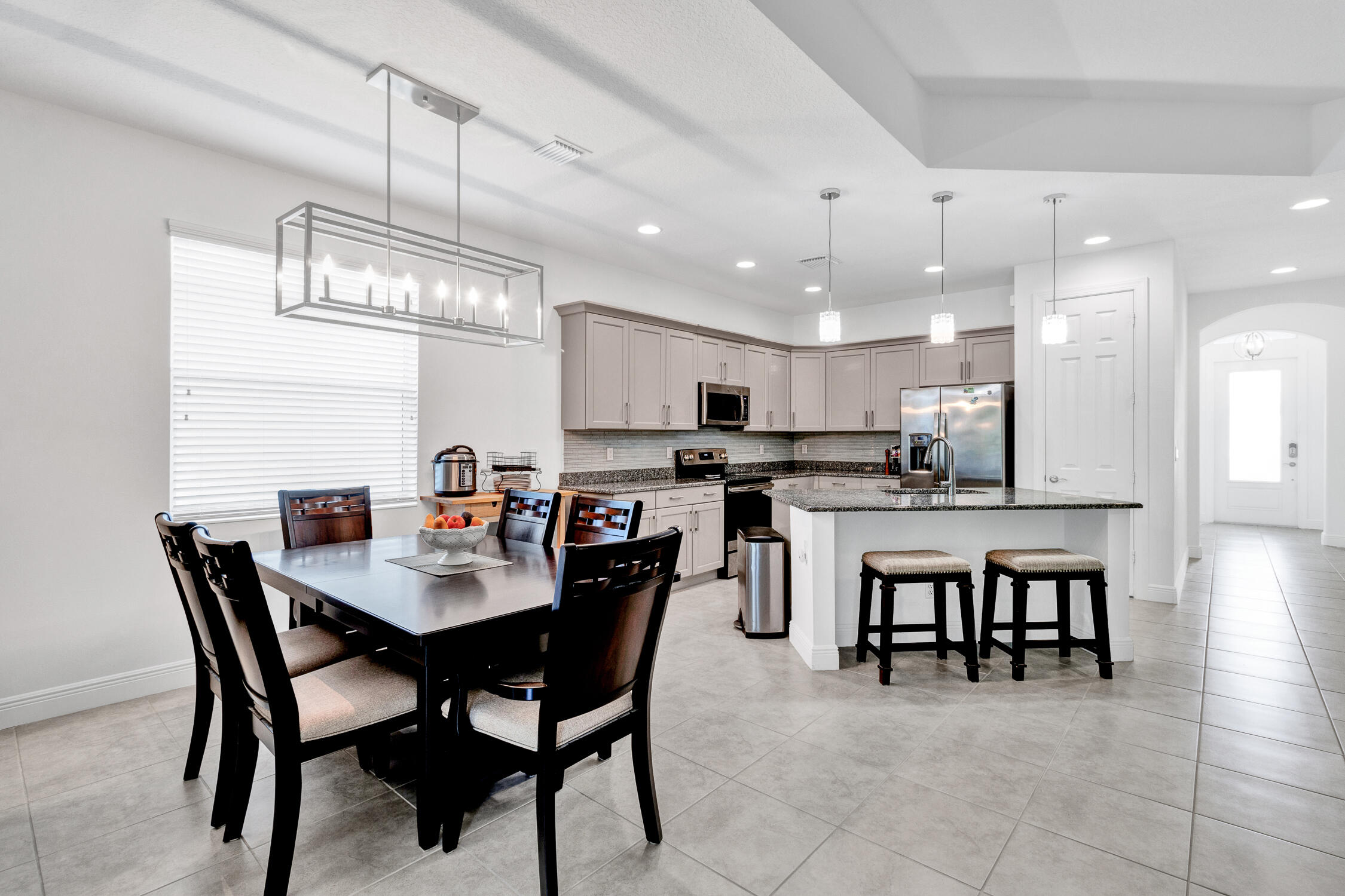 BELLA VISTA ISLES - Residential