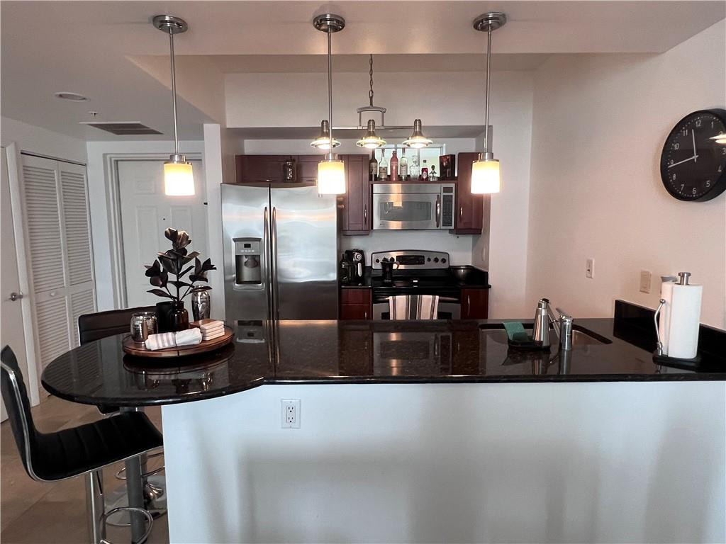 DOWNTOWN DADELAND CONDO 5 - Residential Lease