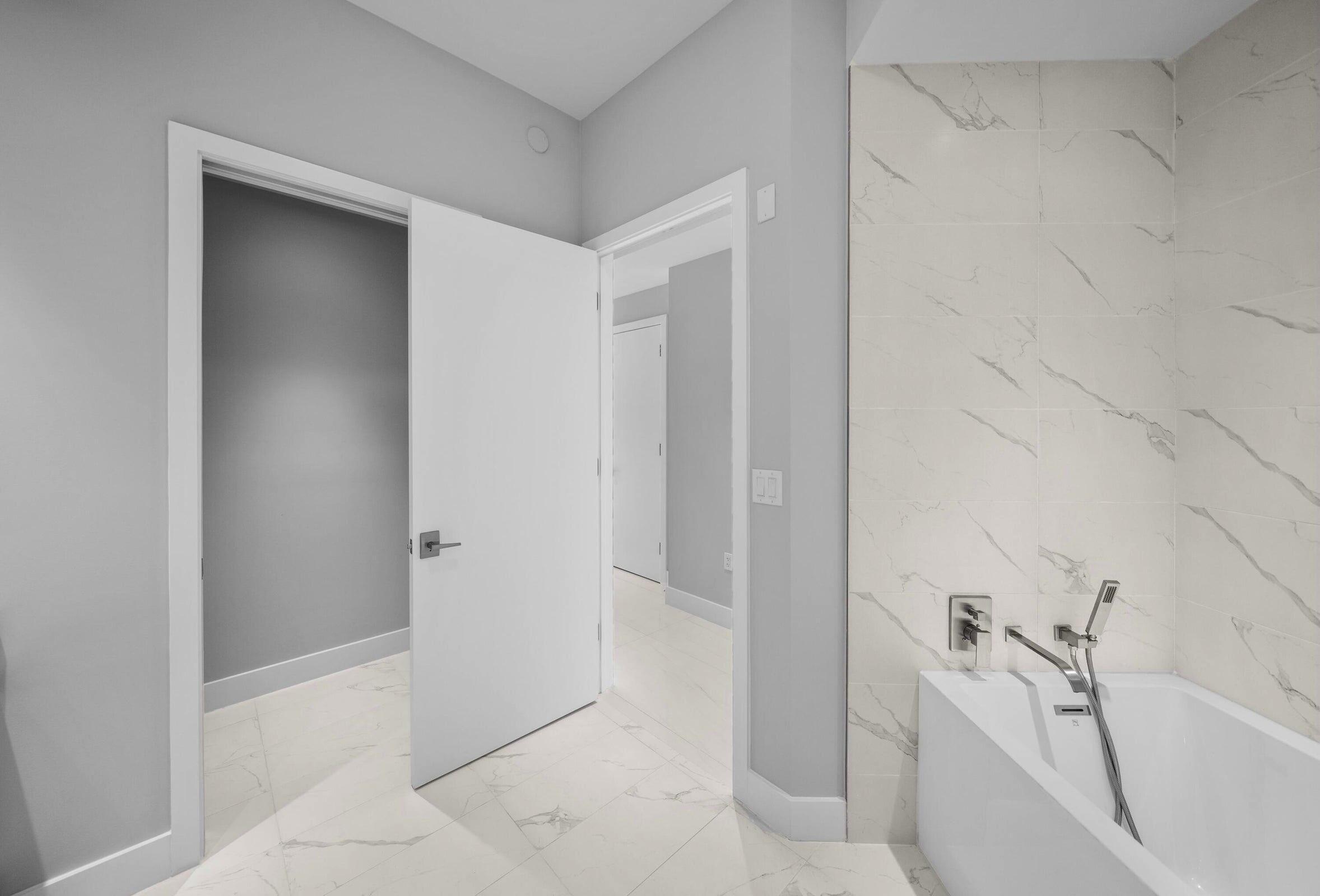 AMRIT OCEAN RESORT CONDO - Residential