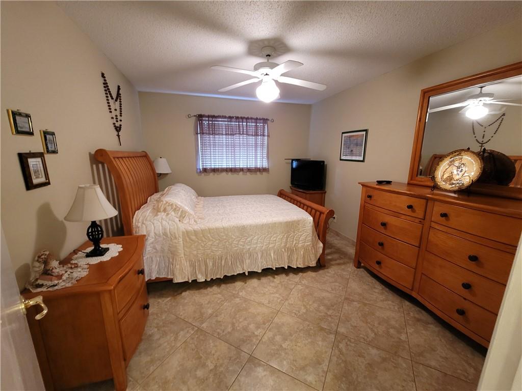 Garnet condo - Residential
