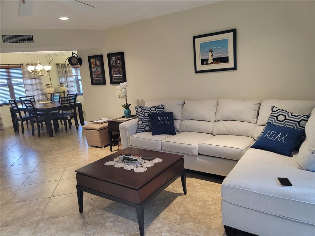 Garnet condo - Residential