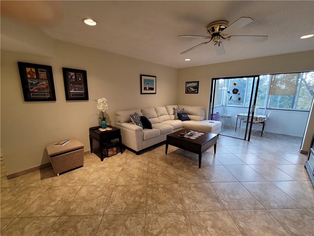 Garnet condo - Residential