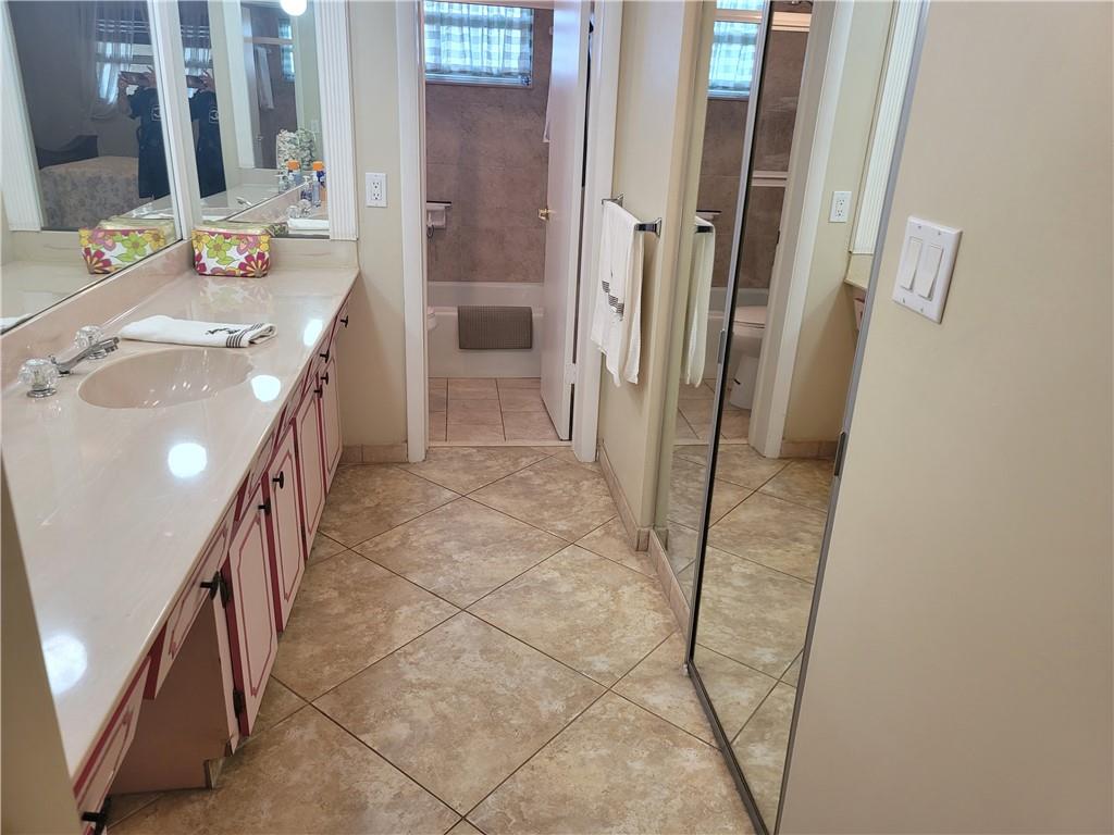 Garnet condo - Residential