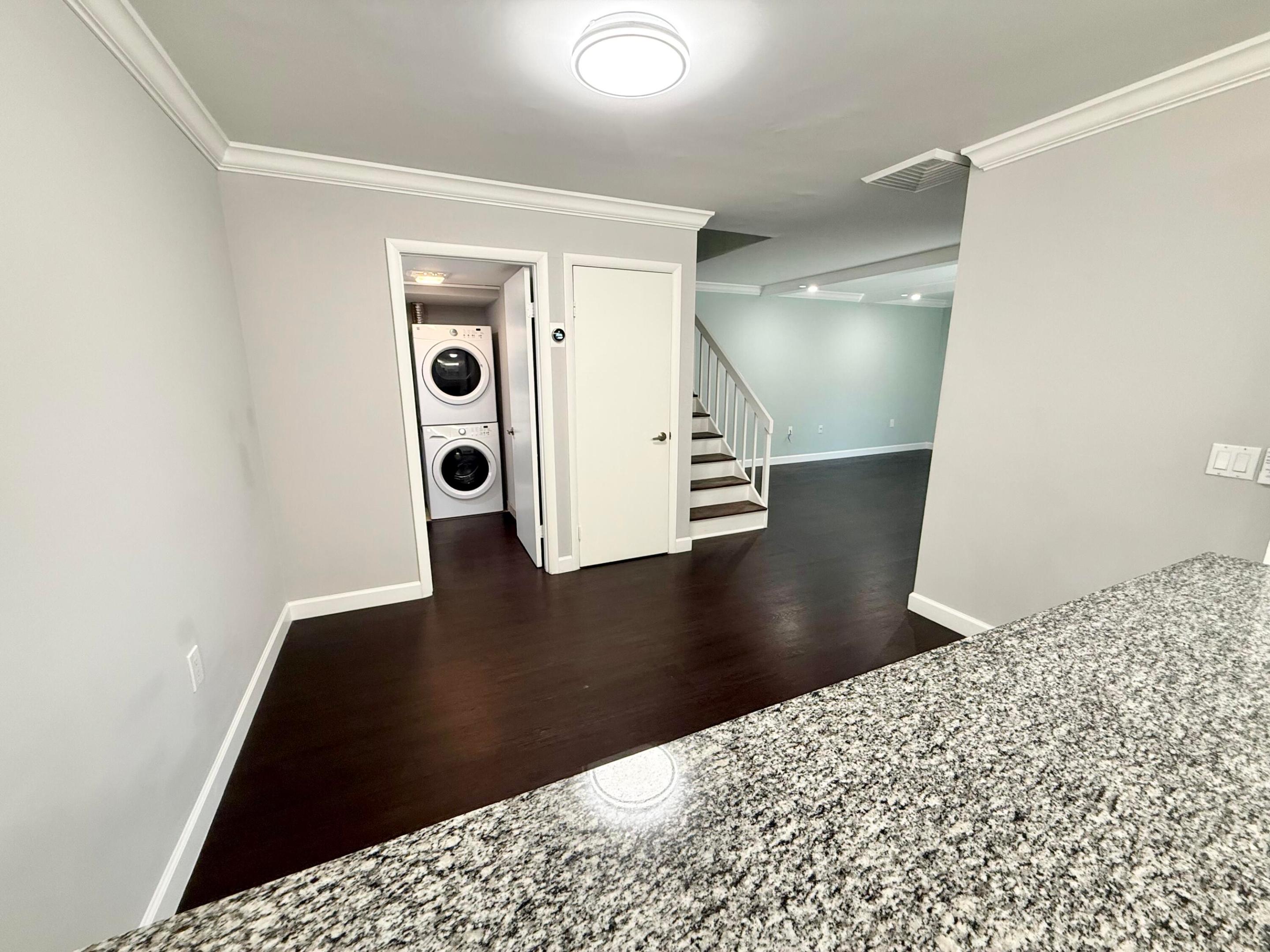 GARDEN LAKES - Residential Lease