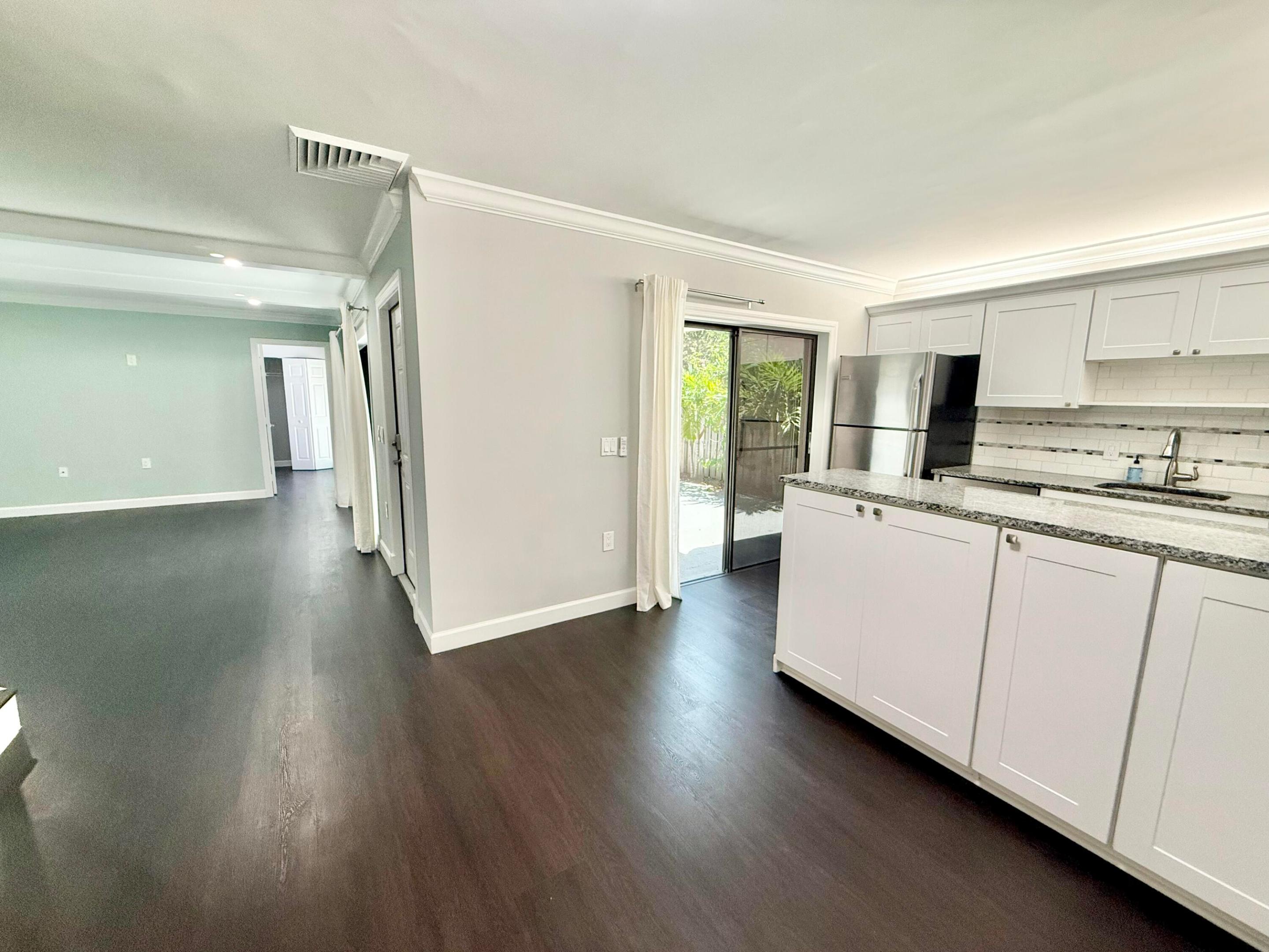 GARDEN LAKES - Residential Lease