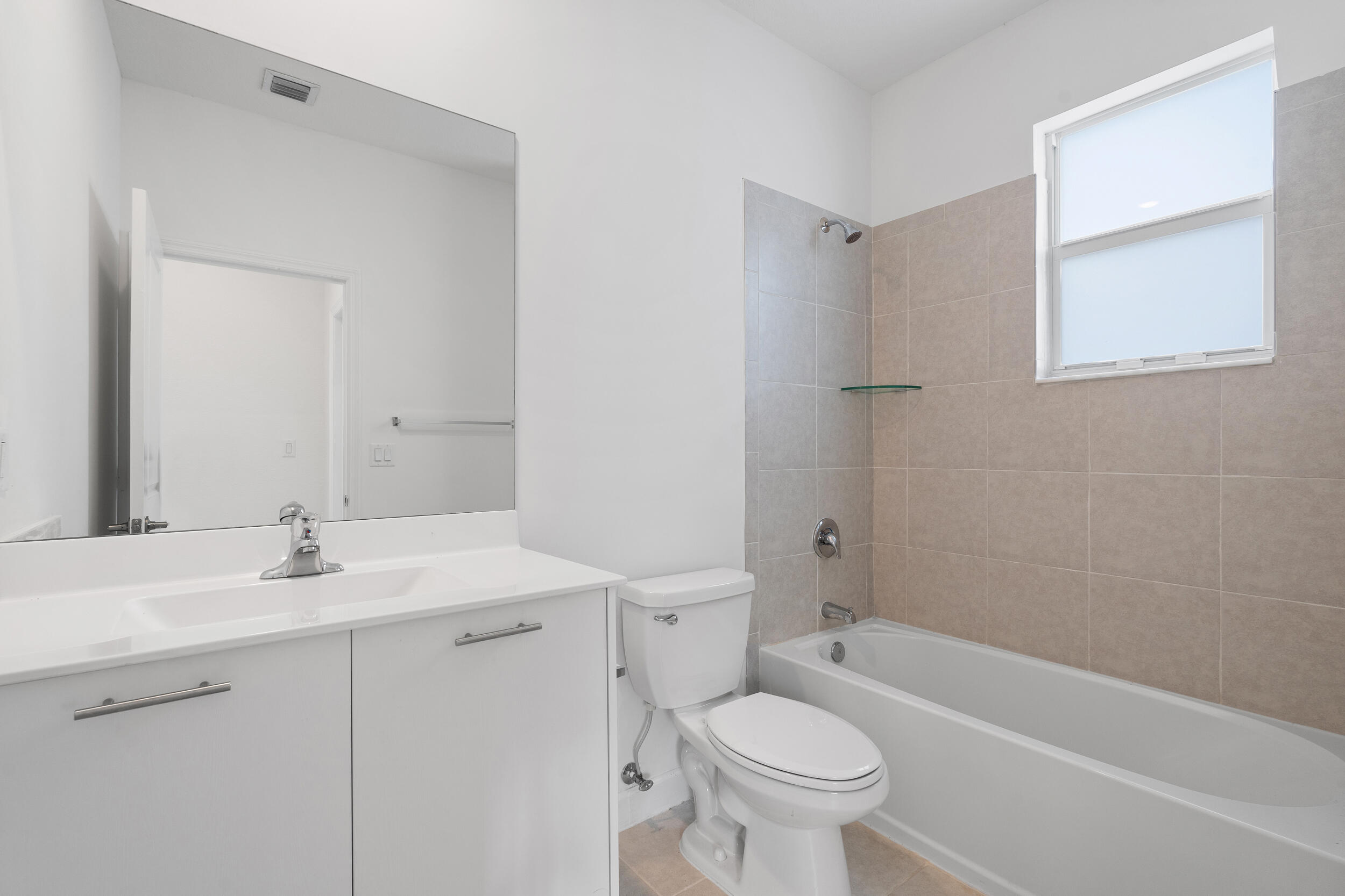 GOLF ESTS 1ST ADDN - Residential Lease