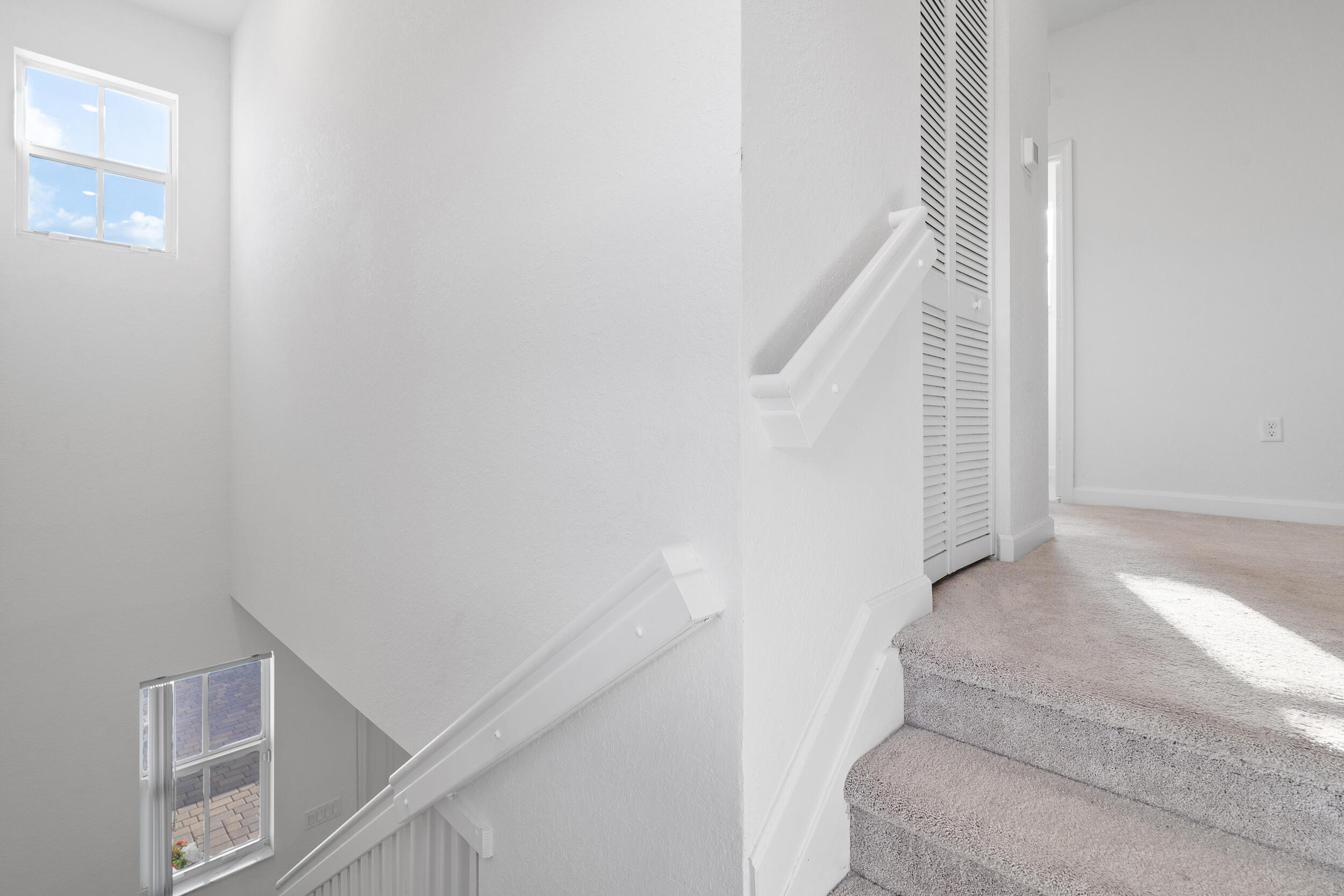 GOLF ESTS 1ST ADDN - Residential Lease