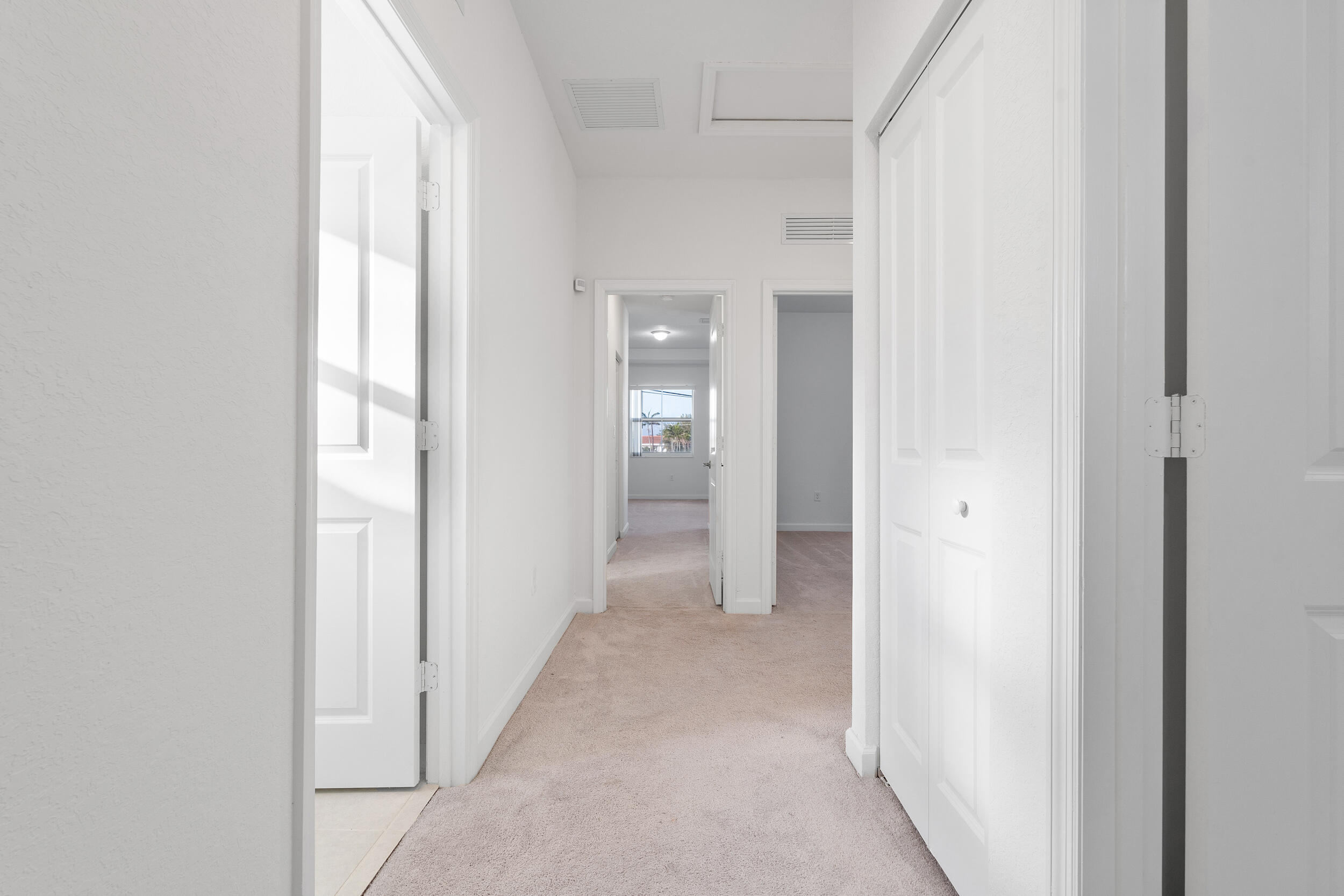GOLF ESTS 1ST ADDN - Residential Lease