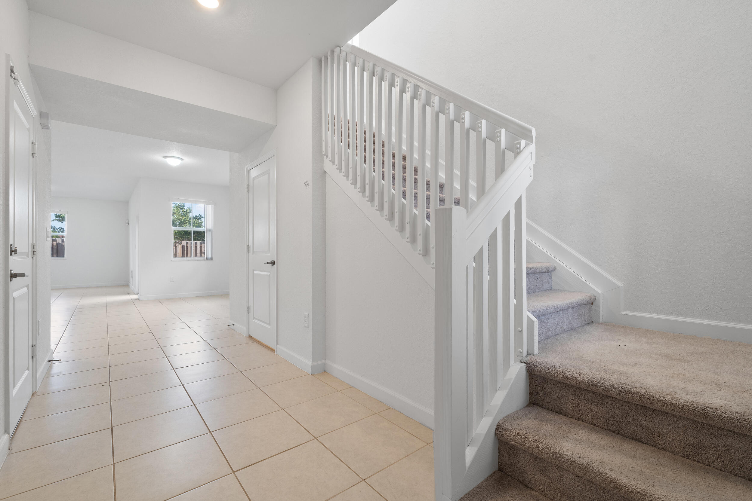 GOLF ESTS 1ST ADDN - Residential Lease
