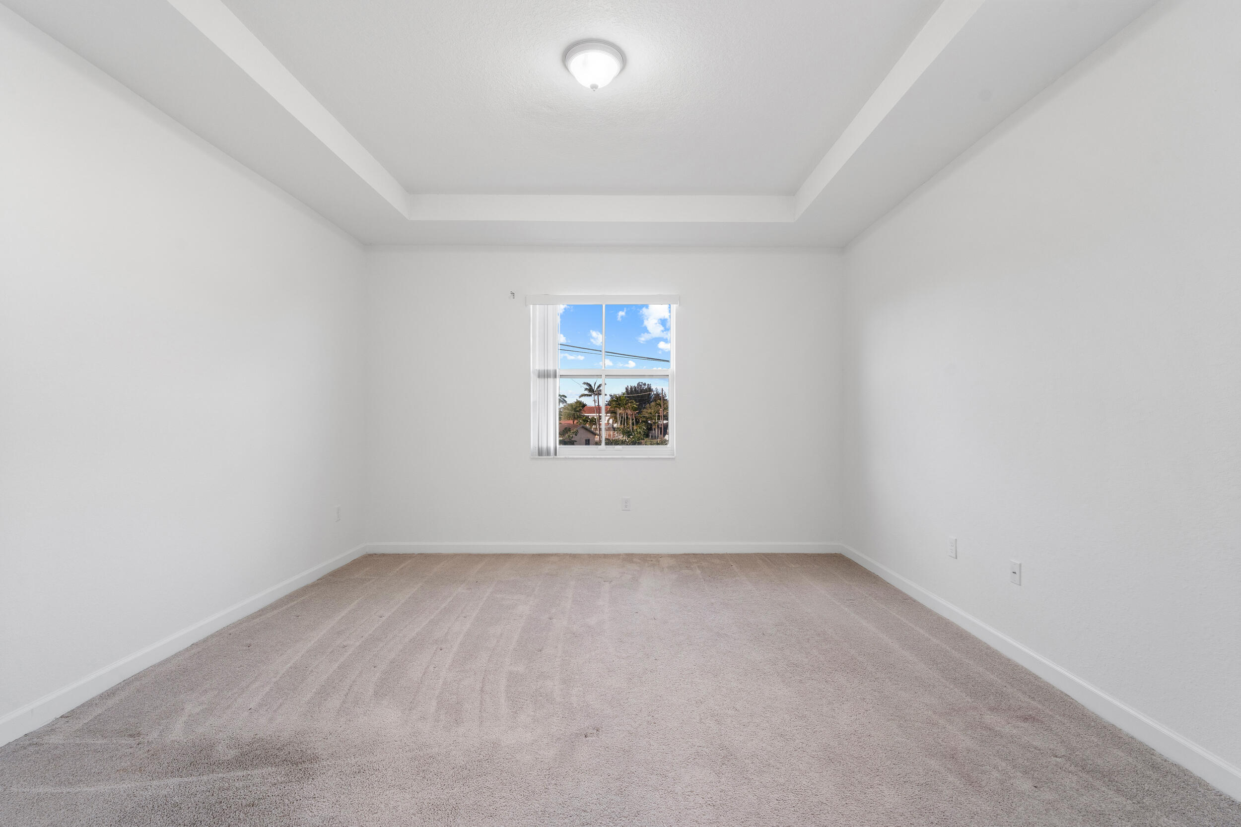 GOLF ESTS 1ST ADDN - Residential Lease