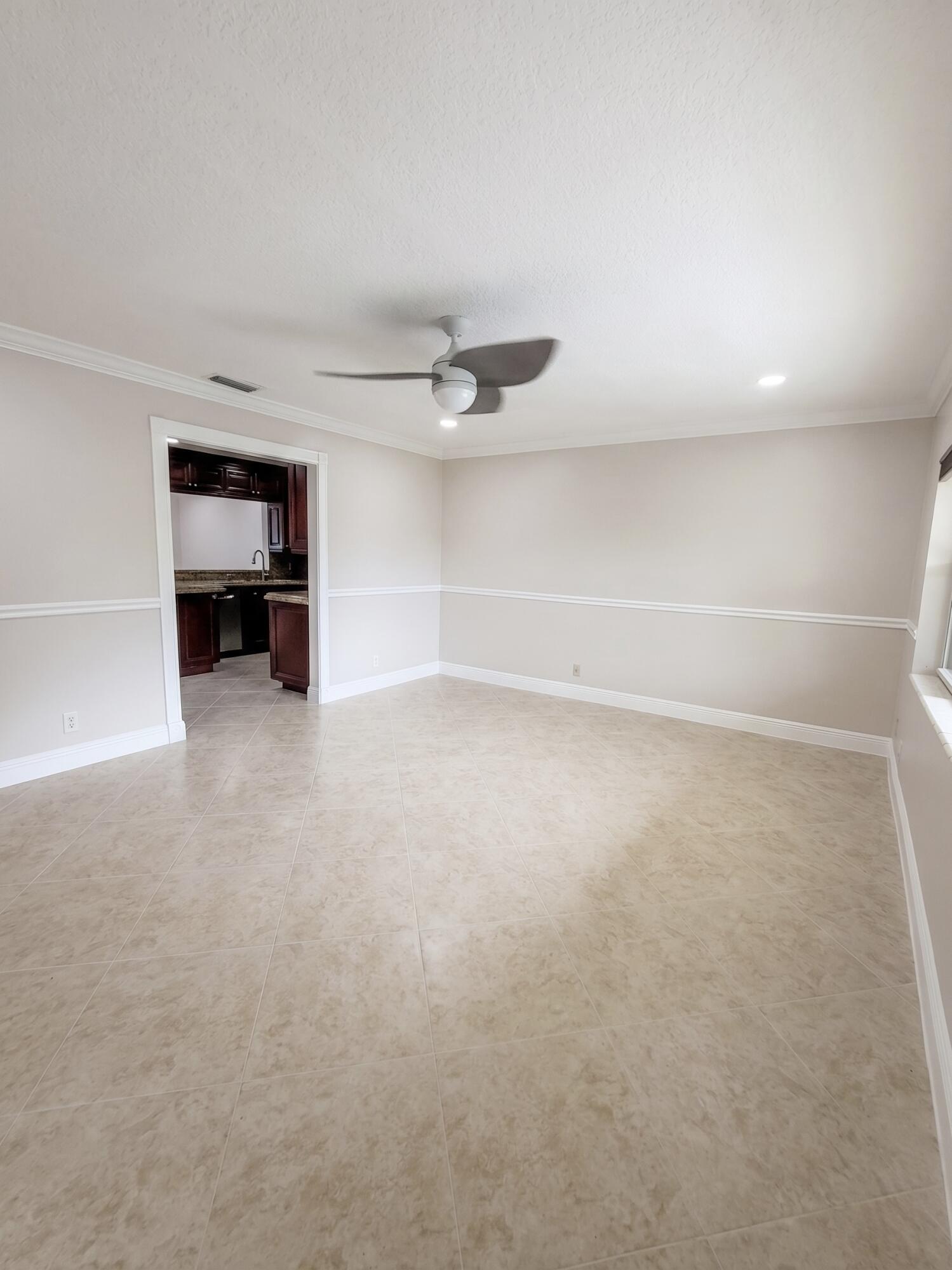 SPANISH ISLES II - Residential Lease