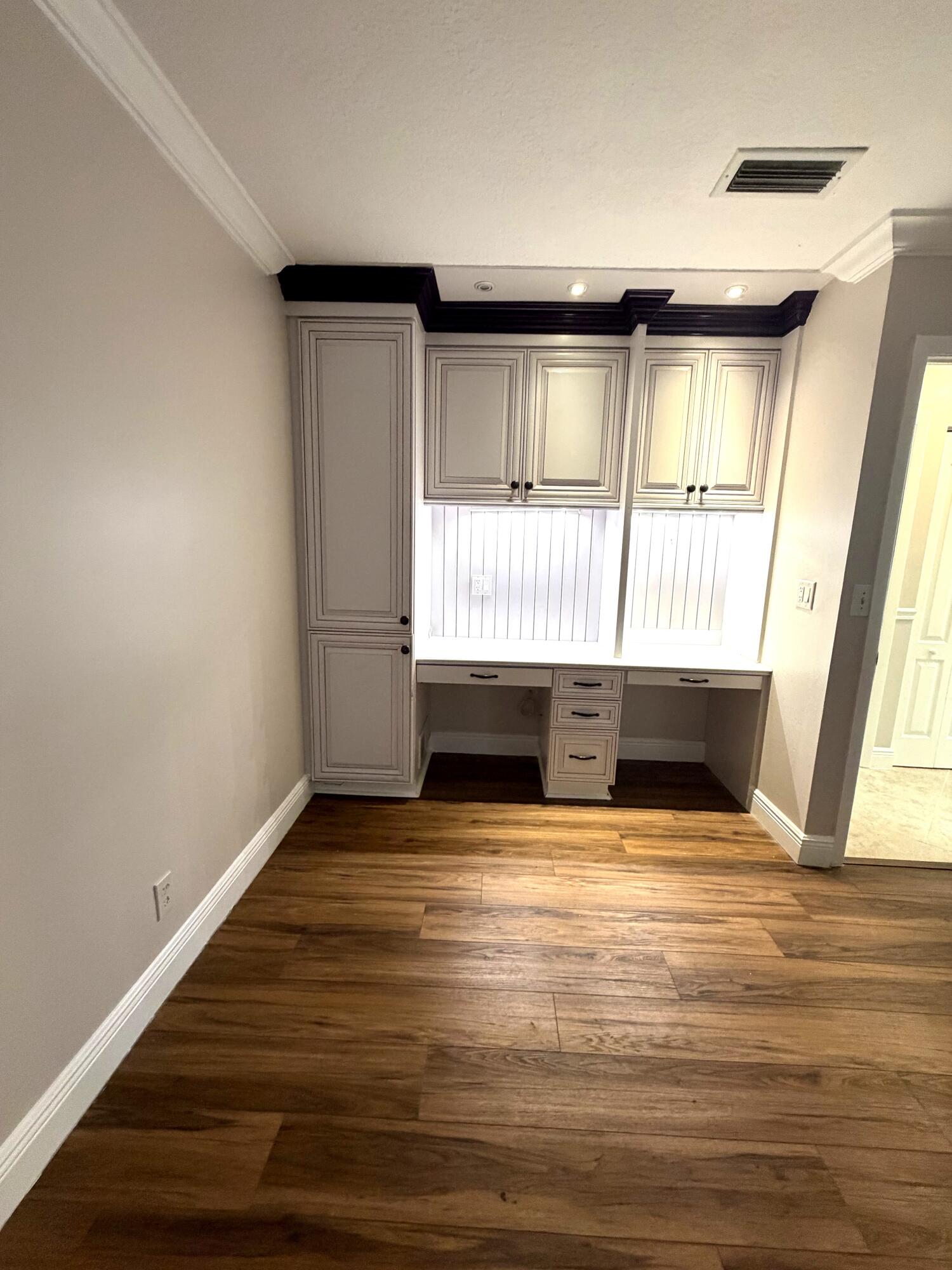 SPANISH ISLES II - Residential Lease