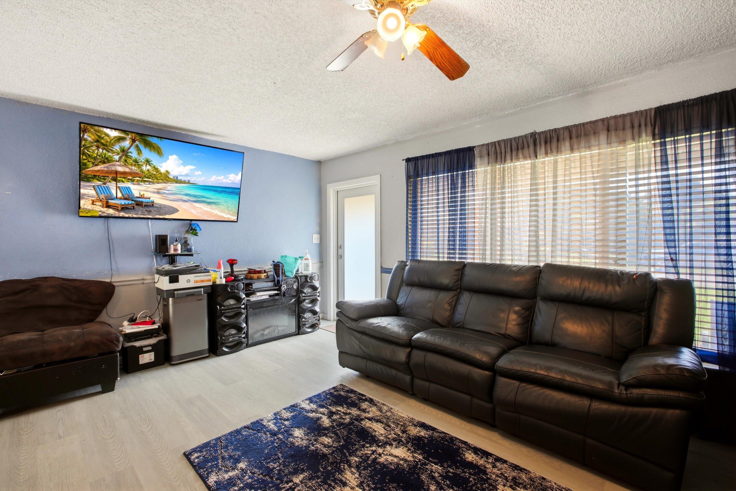 KENDALL GREEN SEC - Residential
