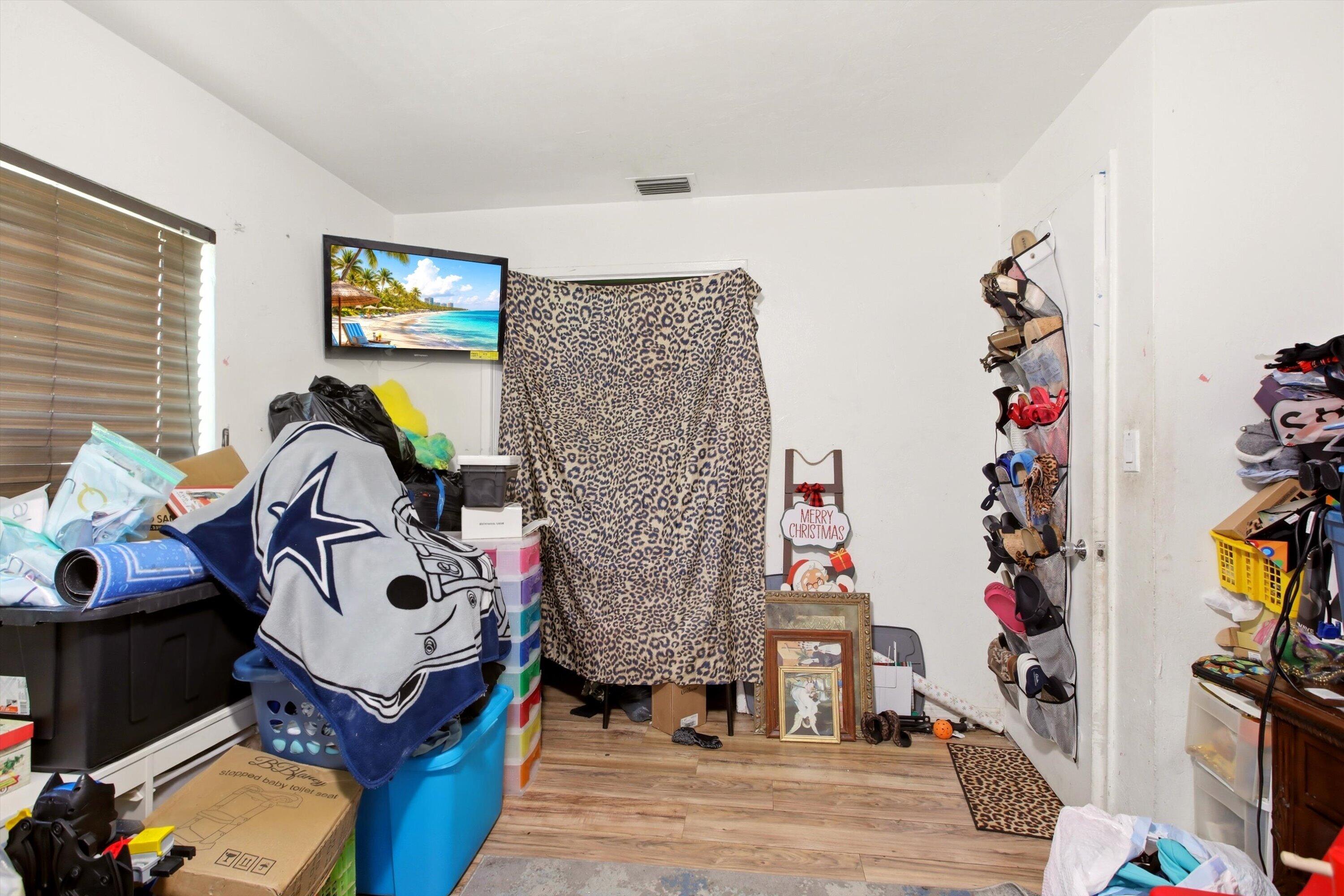 KENDALL GREEN SEC - Residential