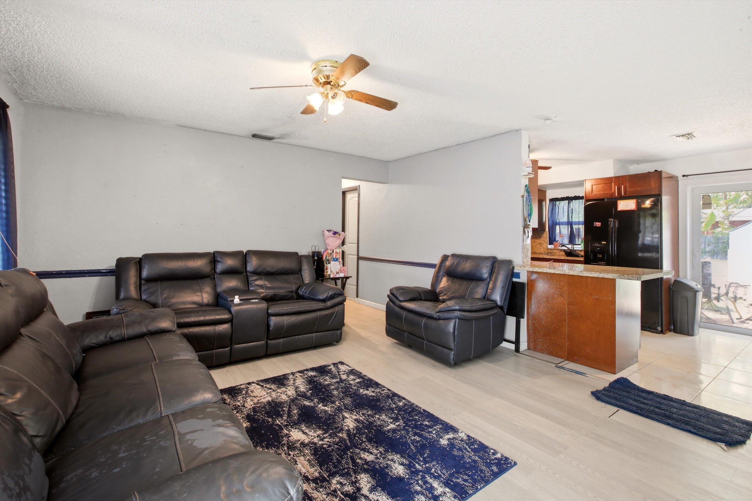 KENDALL GREEN SEC - Residential