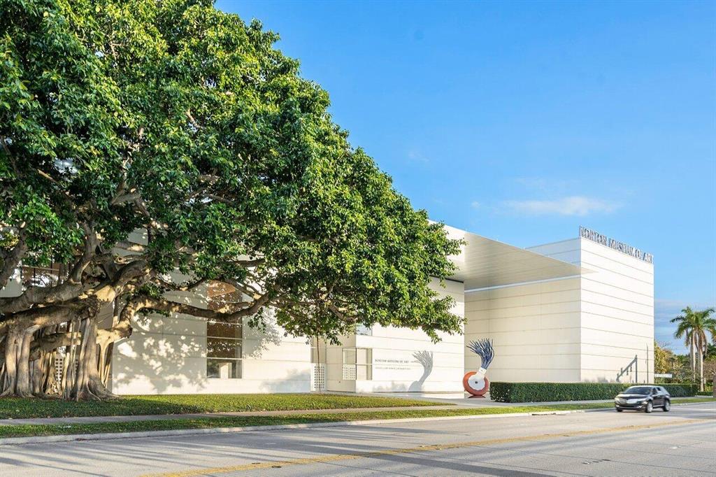 EDGEWATER - Residential