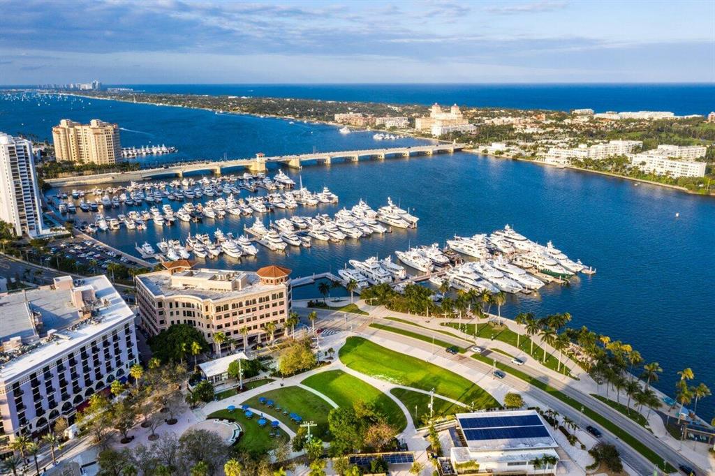 EDGEWATER - Residential