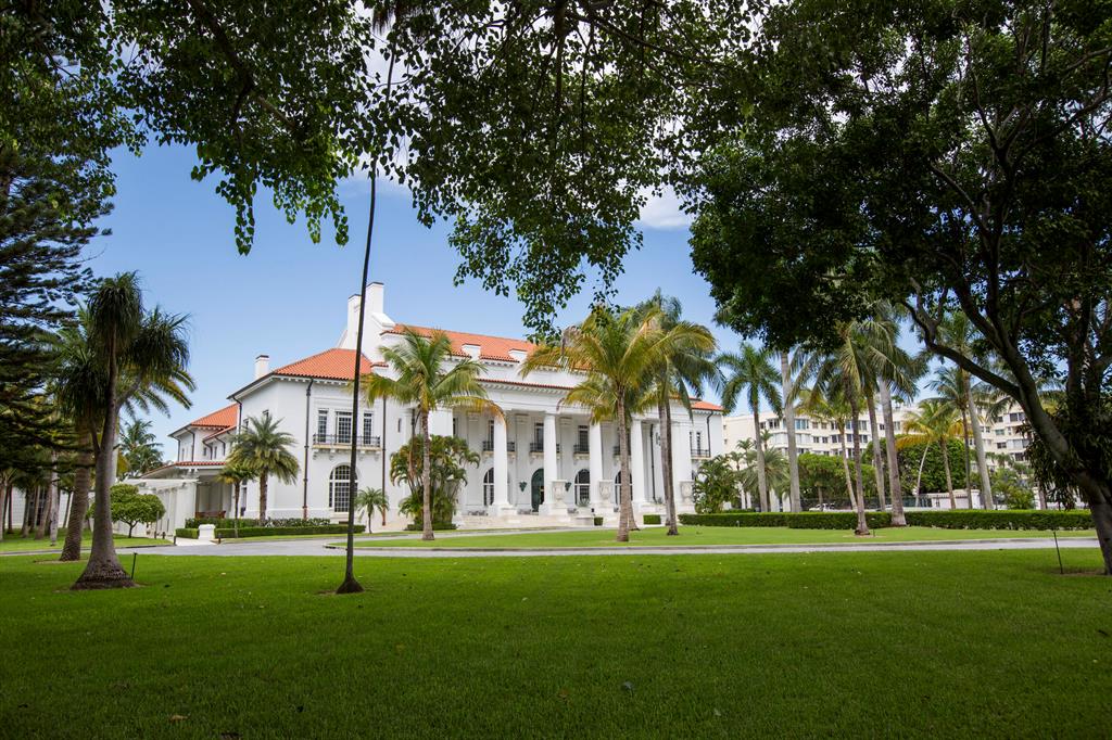 EDGEWATER - Residential