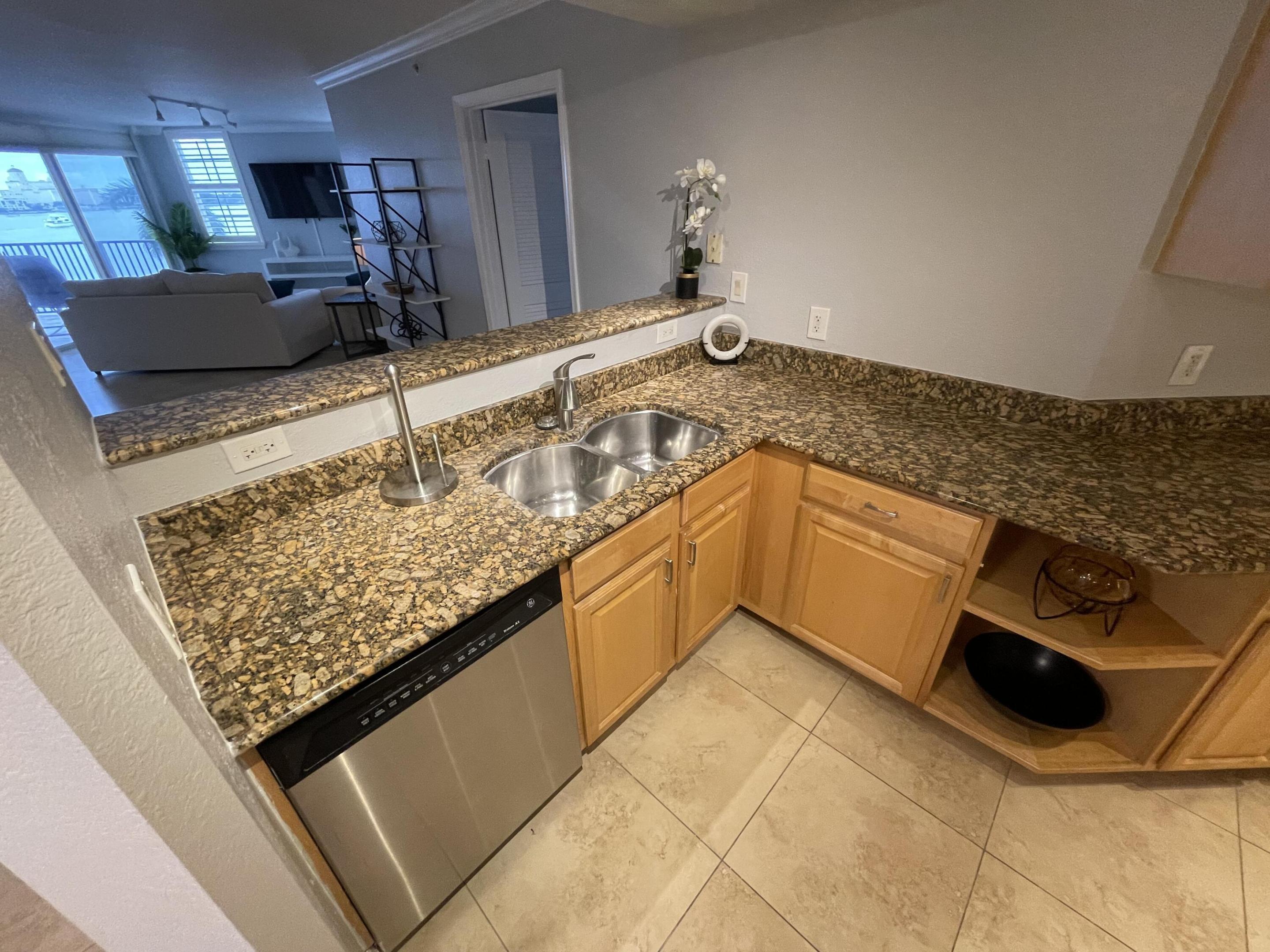 Flagler Pointe - Residential Lease