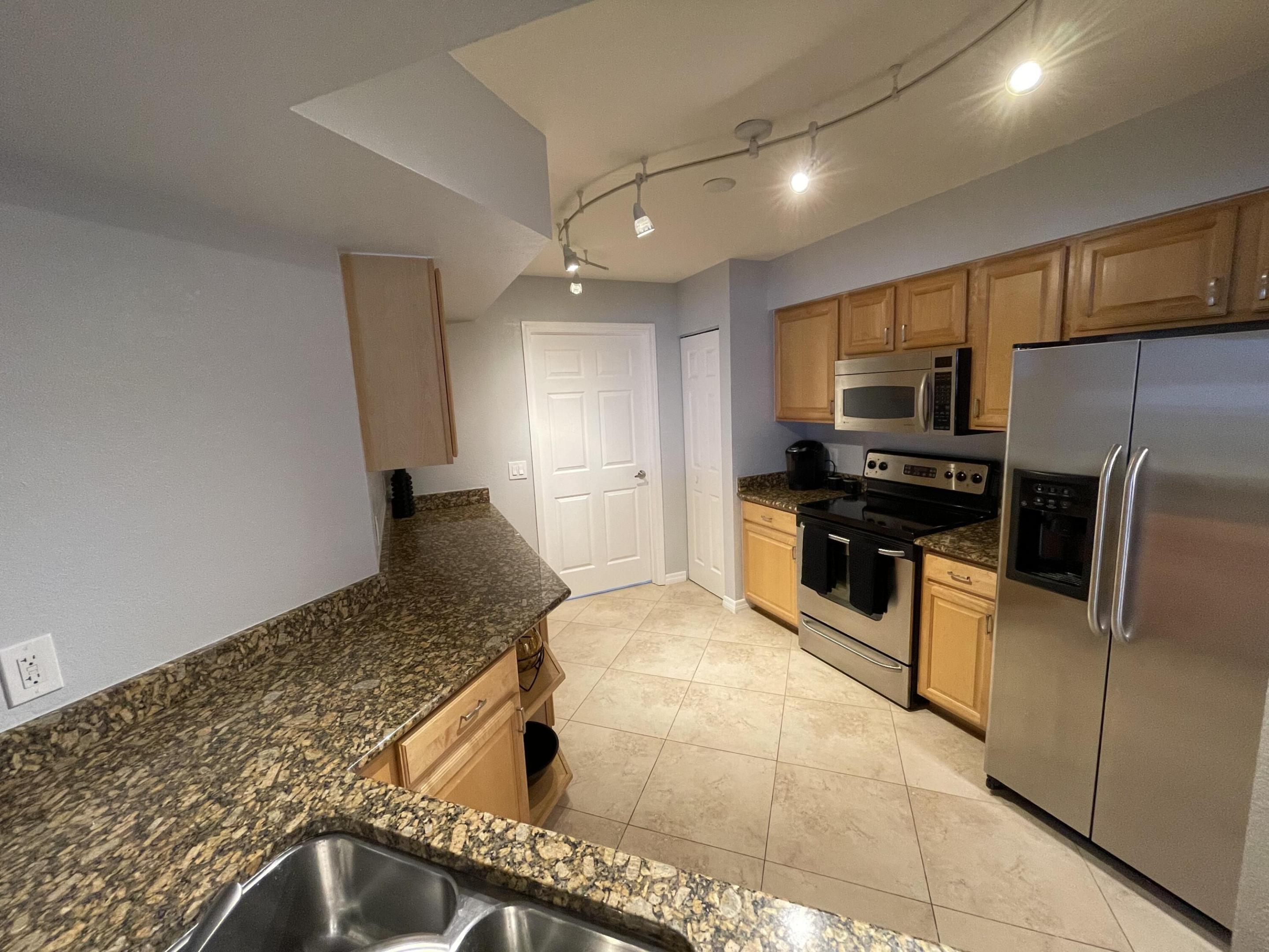 Flagler Pointe - Residential Lease