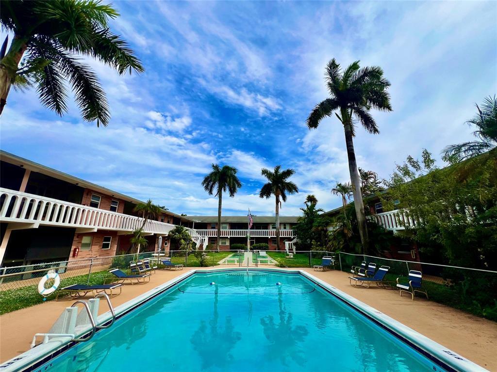ELDORADO COUNTRY CLUB APT CONDO - Residential