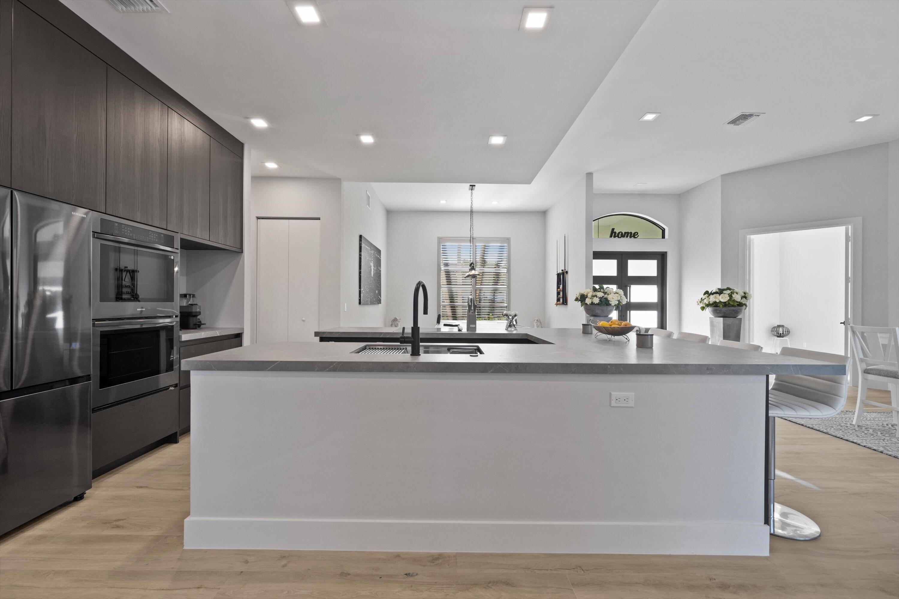 LAKEFIELD OF THE LANDINGS AT WELLINGTON 3A - Residential Lease