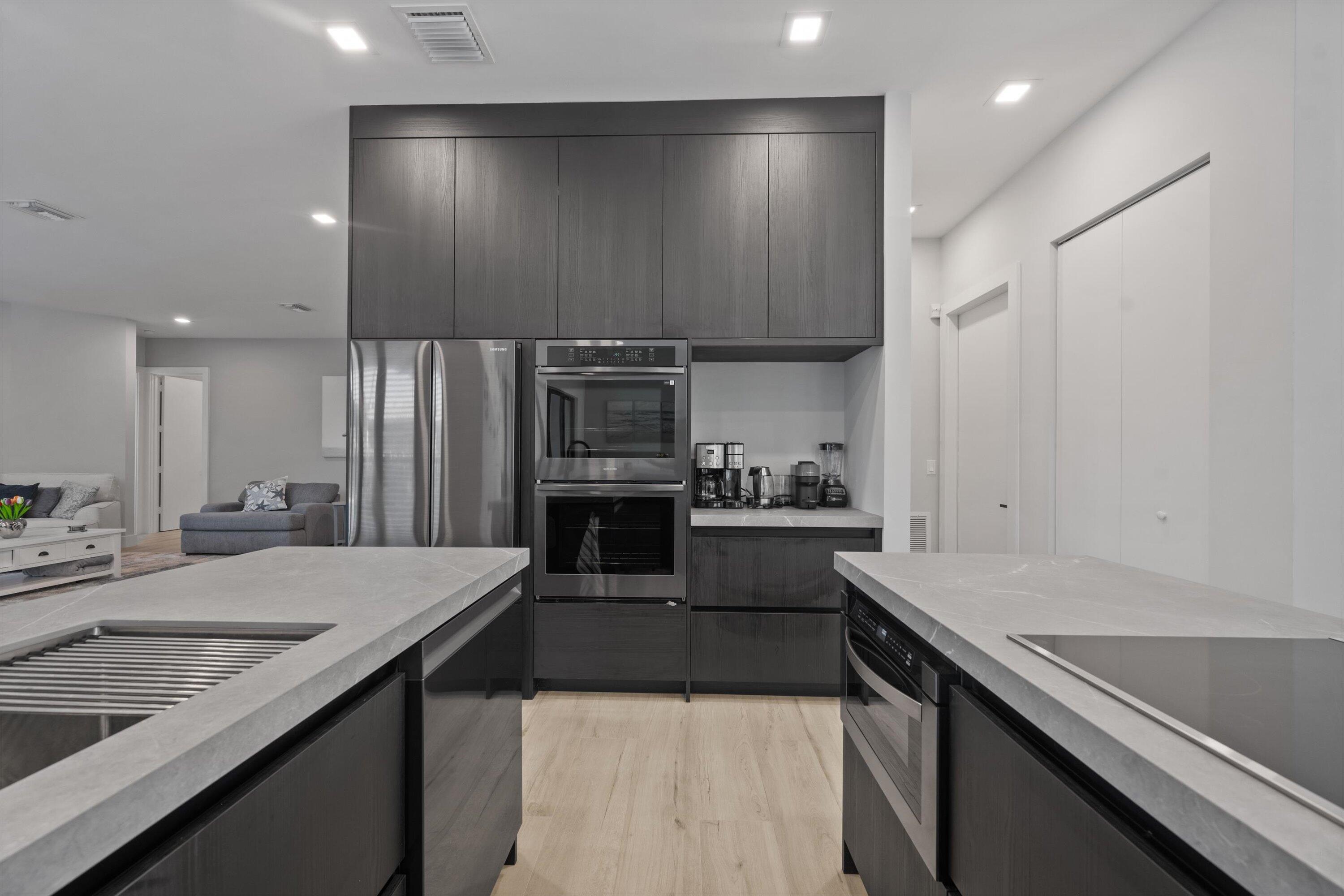 LAKEFIELD OF THE LANDINGS AT WELLINGTON 3A - Residential Lease