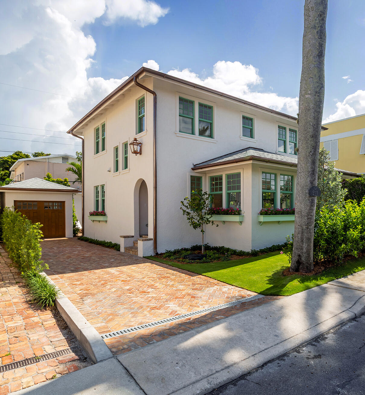 JEANETTE COURT - Residential
