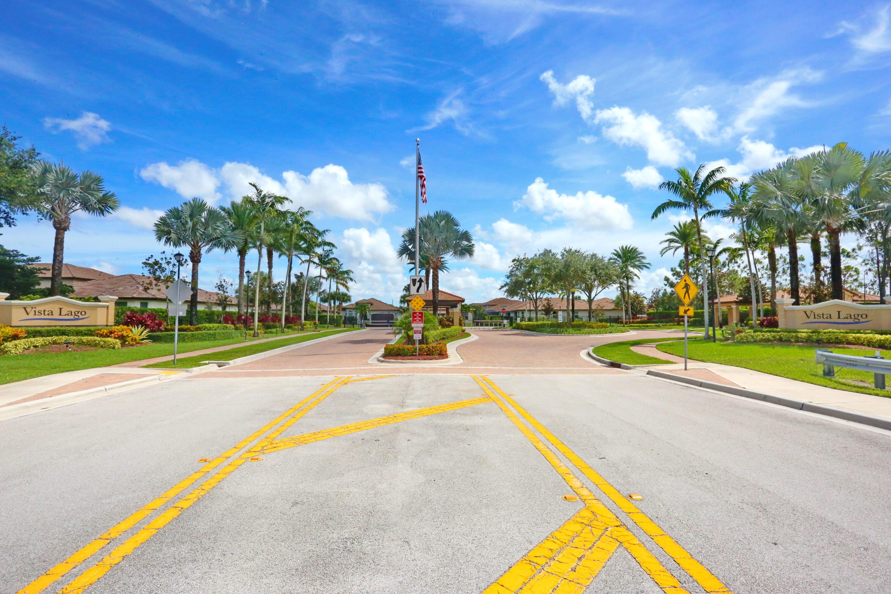 VISTA LAGO - Residential