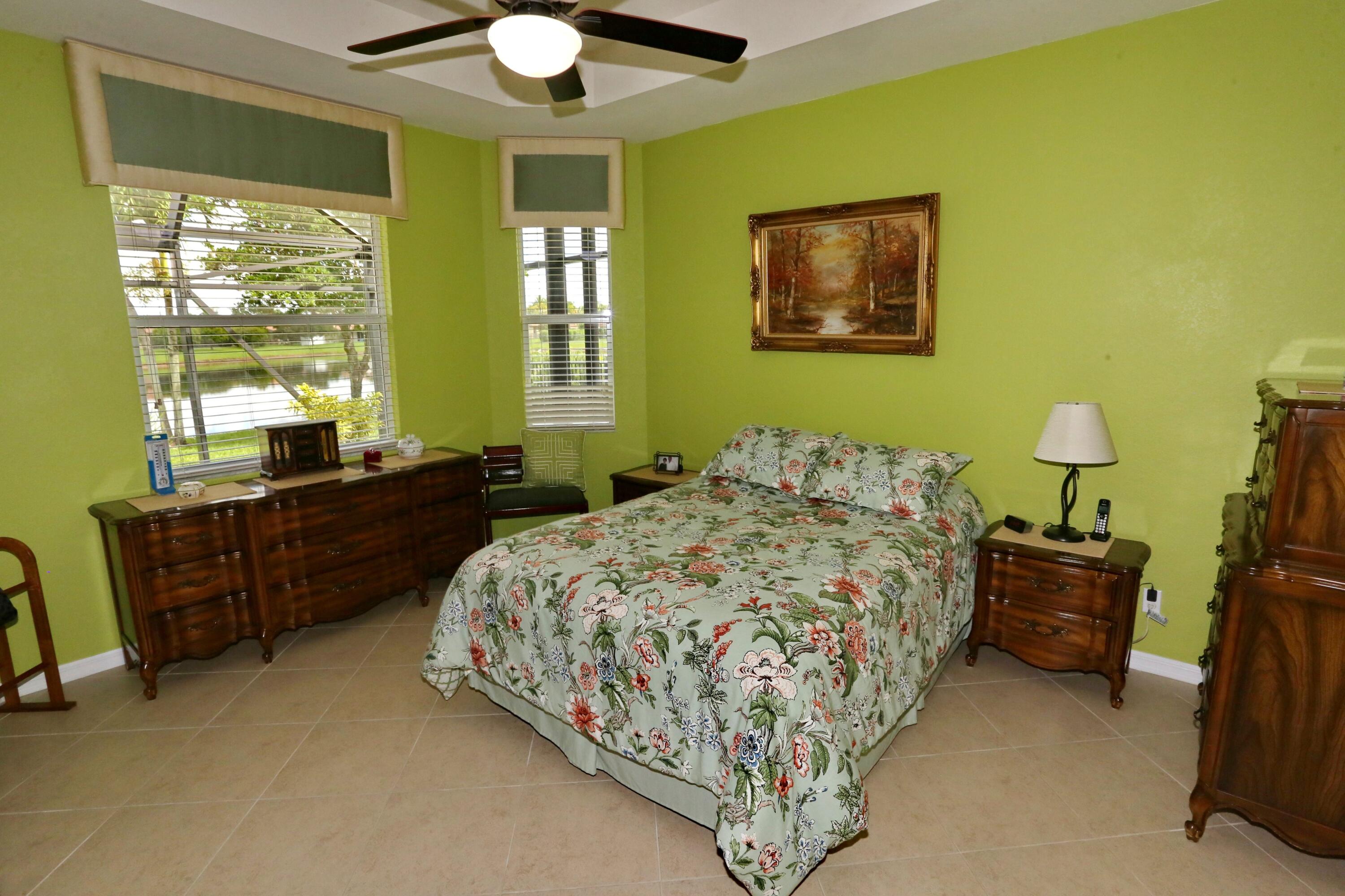 VISTA LAGO - Residential