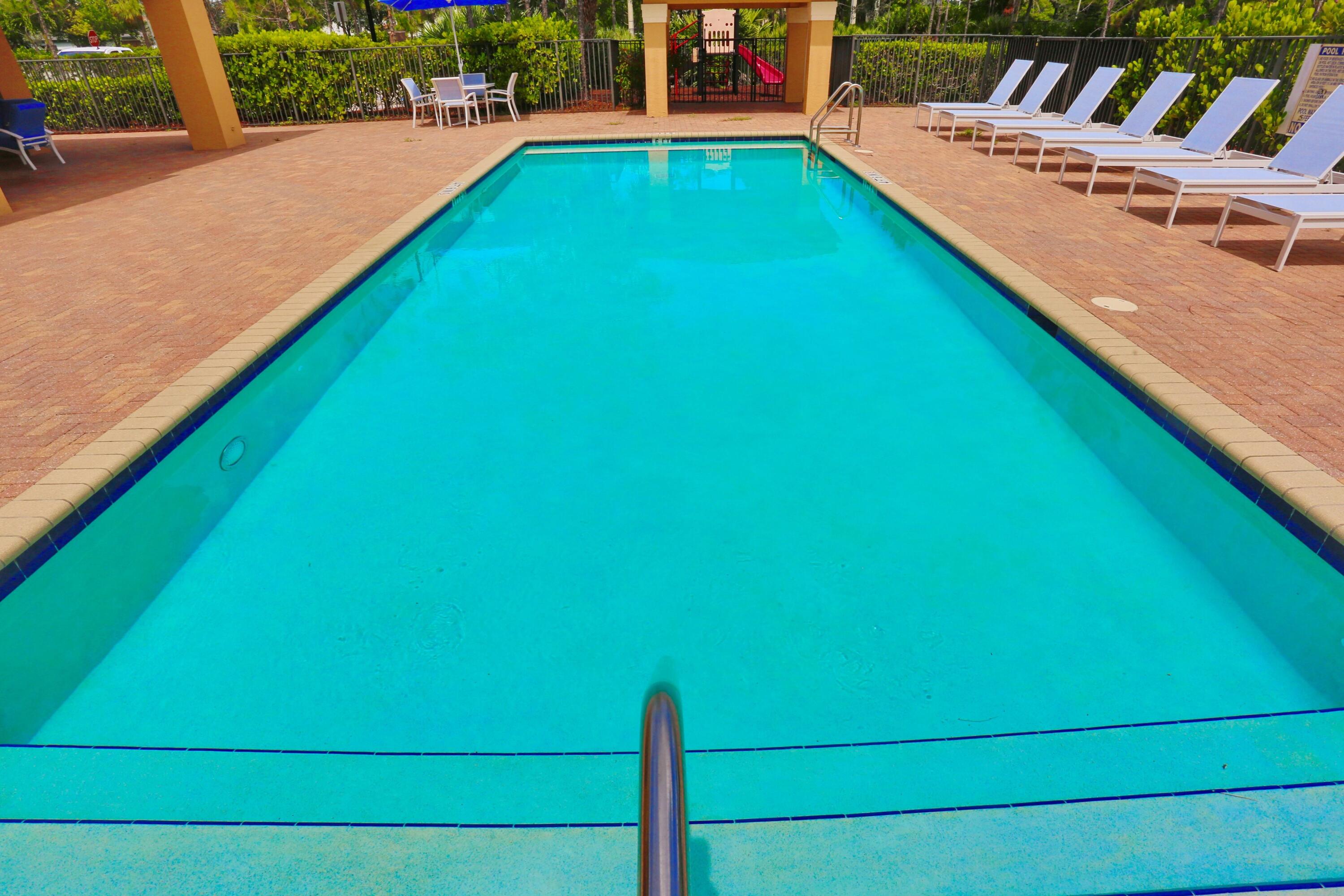 VISTA LAGO - Residential