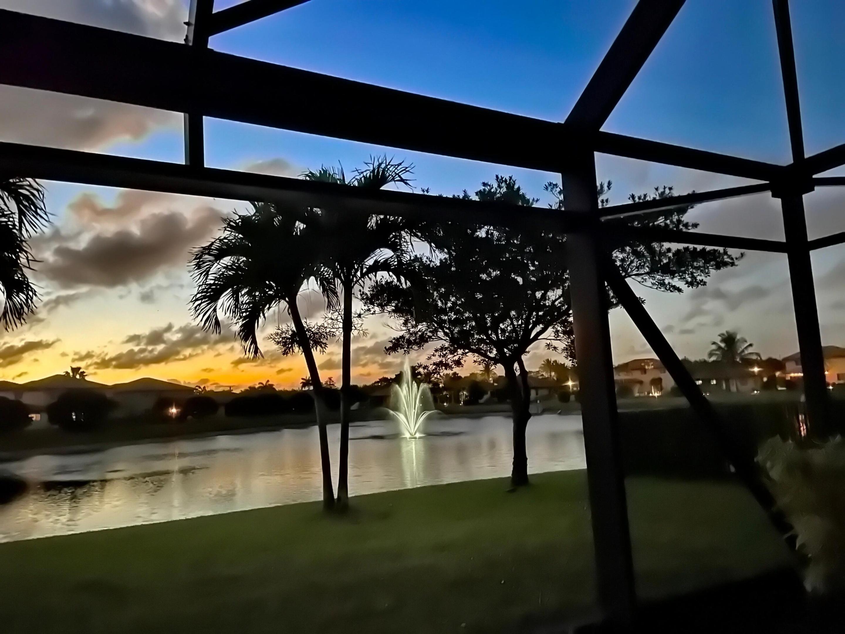 VISTA LAGO - Residential