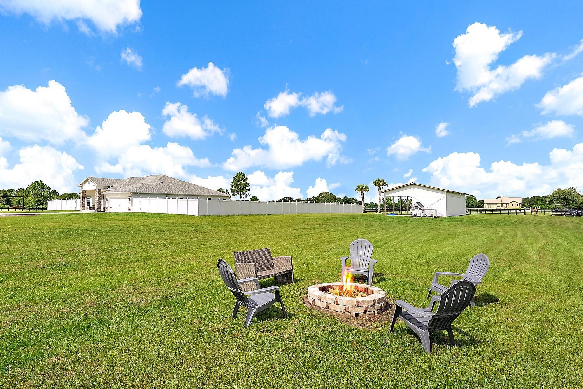 BRIDLEWOOD RANCHES - Residential