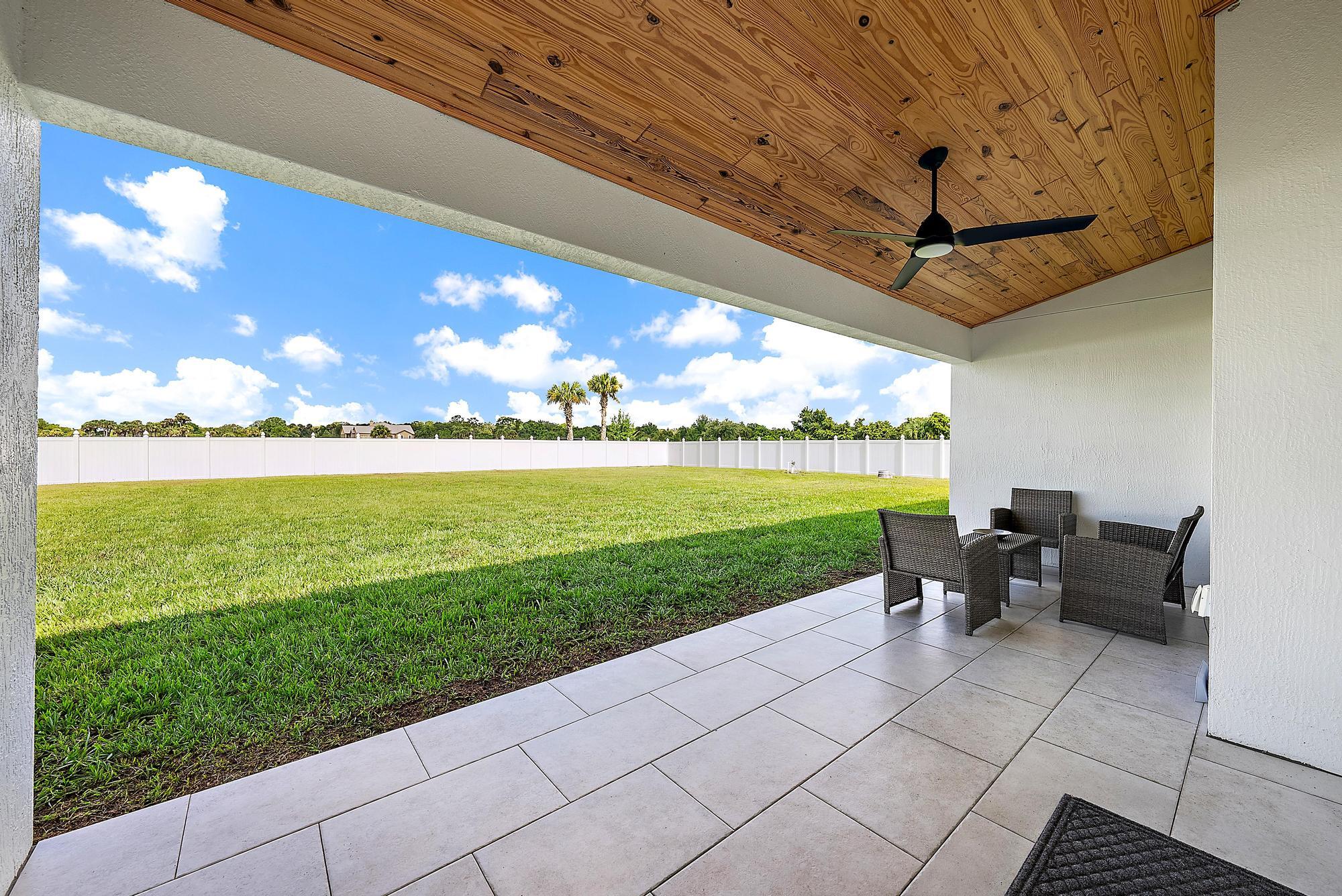 BRIDLEWOOD RANCHES - Residential
