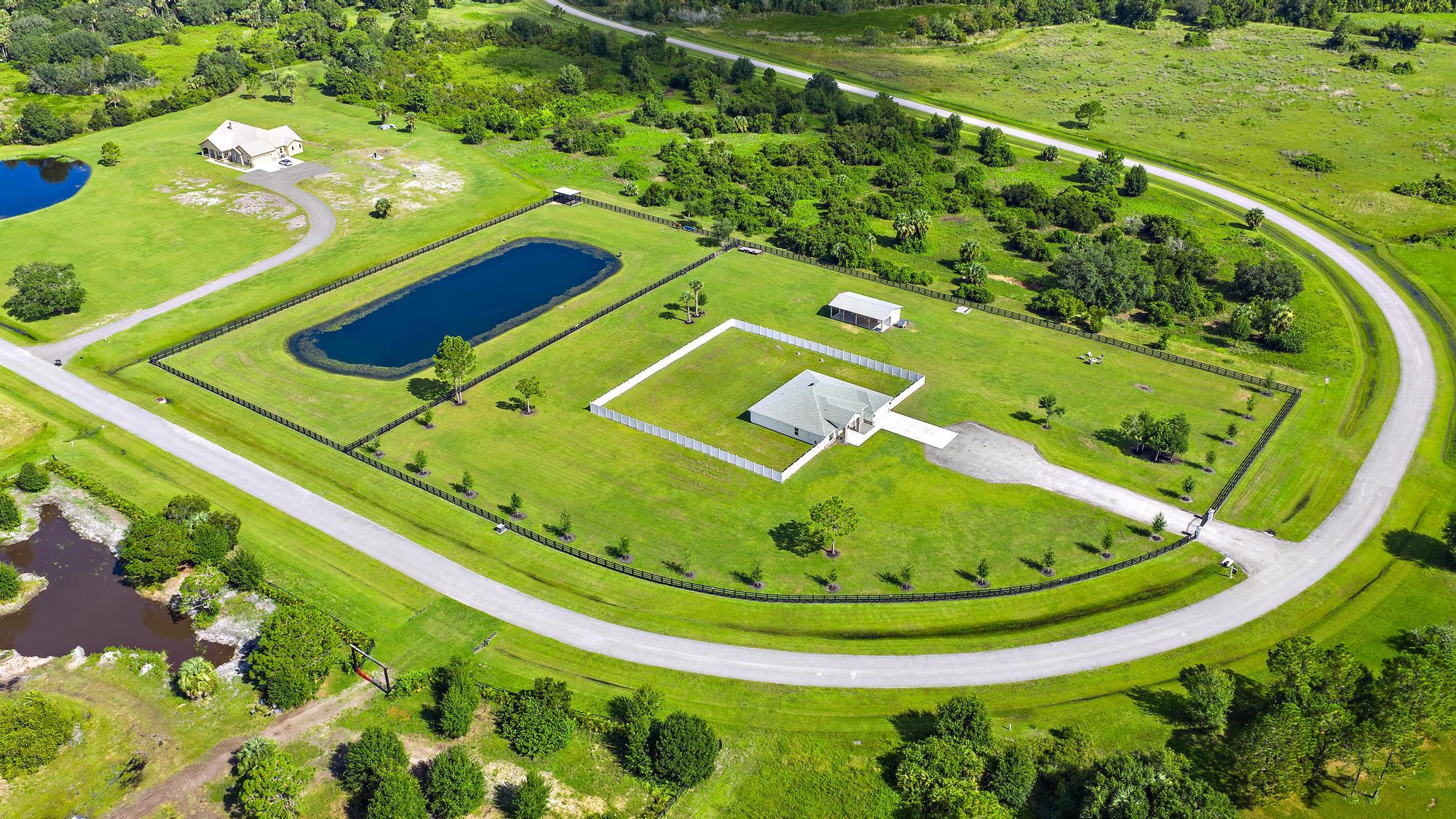 BRIDLEWOOD RANCHES - Residential
