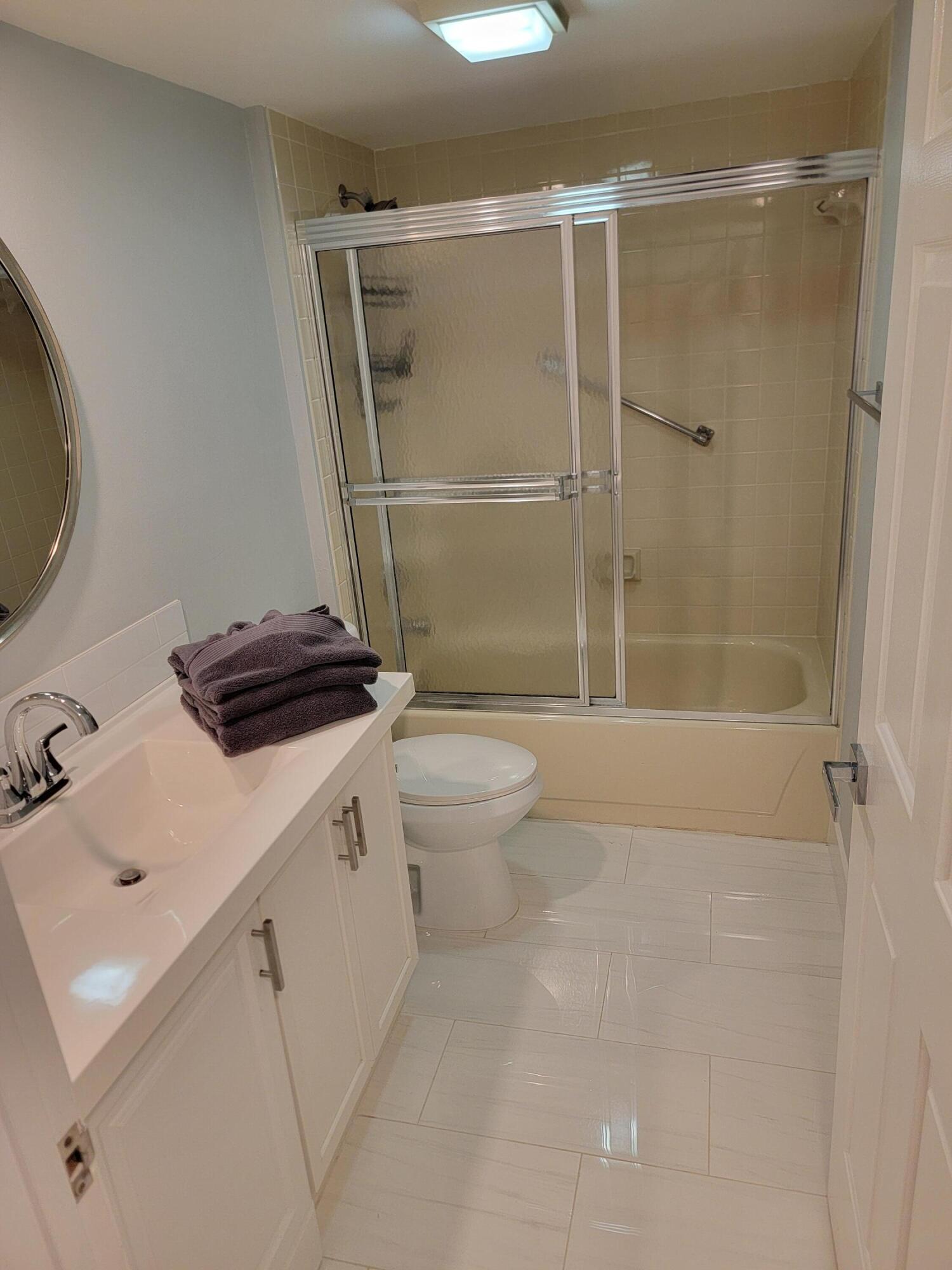 WHITEHALL CONDO OF THE LANDS OF THE PRESIDENT - Residential Lease