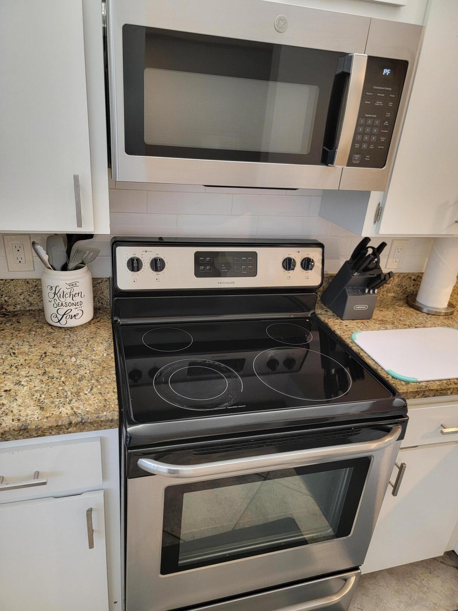 WHITEHALL CONDO OF THE LANDS OF THE PRESIDENT - Residential Lease