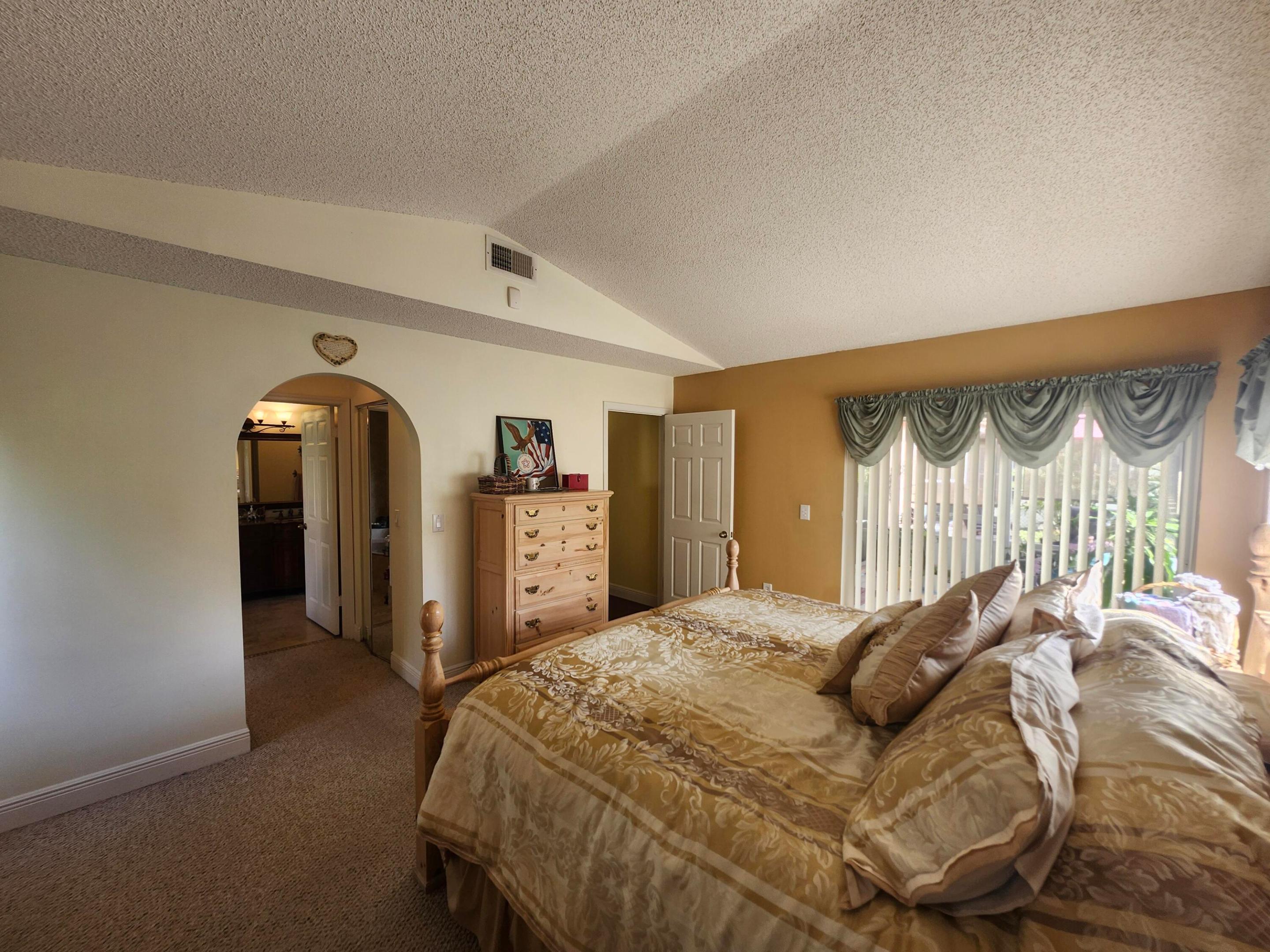 CHAPEL OAKS - Residential