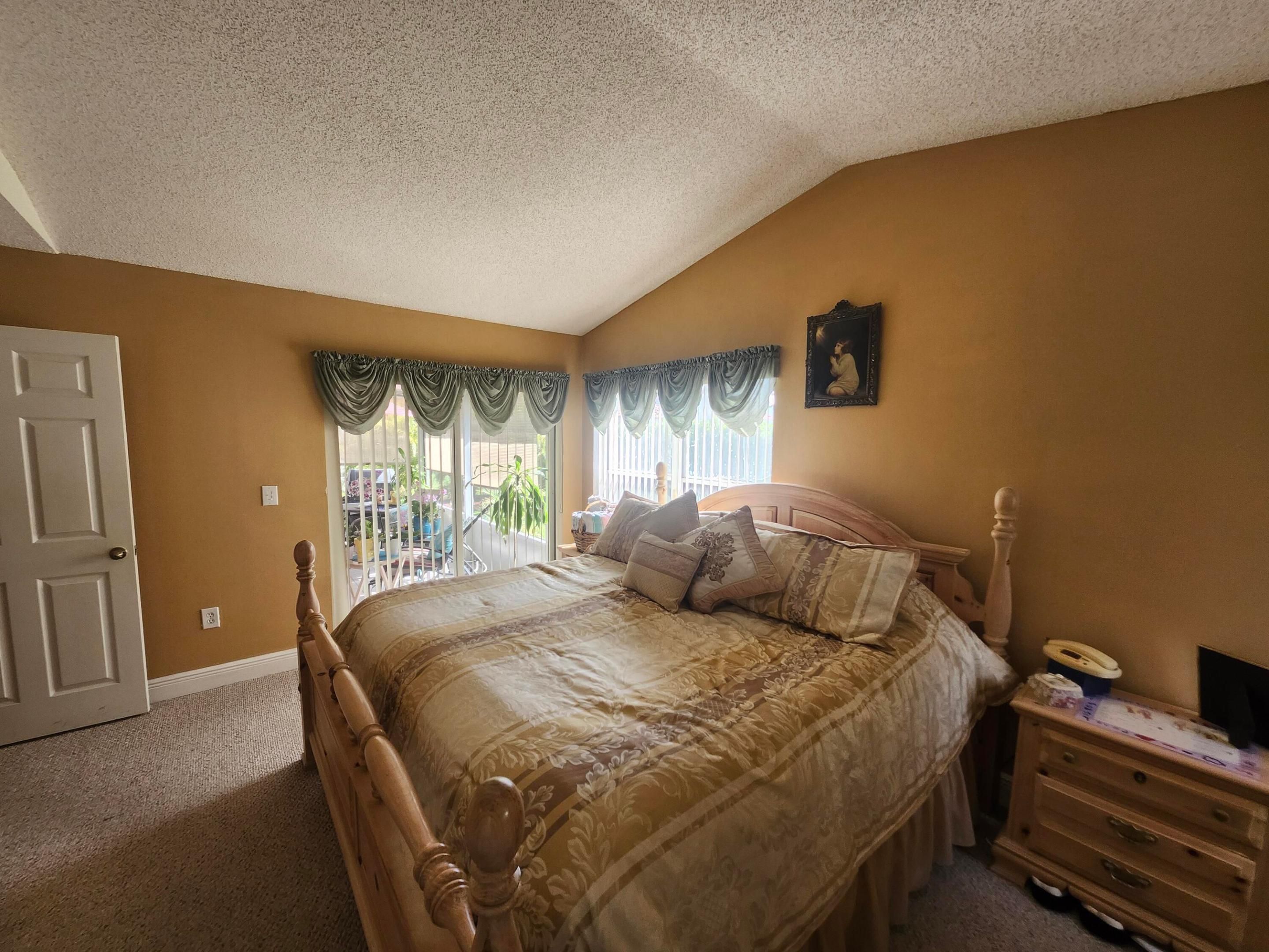 CHAPEL OAKS - Residential
